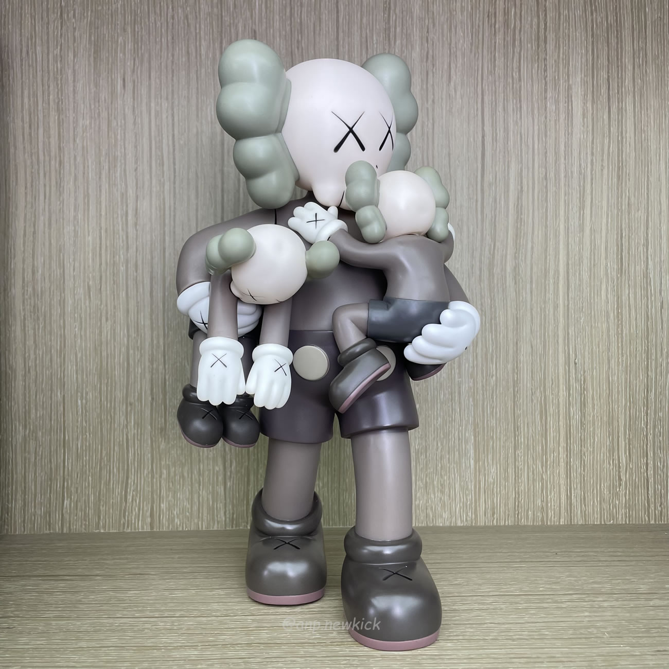 Kaws Clean Slate Figure (4) - www.newkick.org Kaws Clean Slate Figure (4) - www.newkick.org