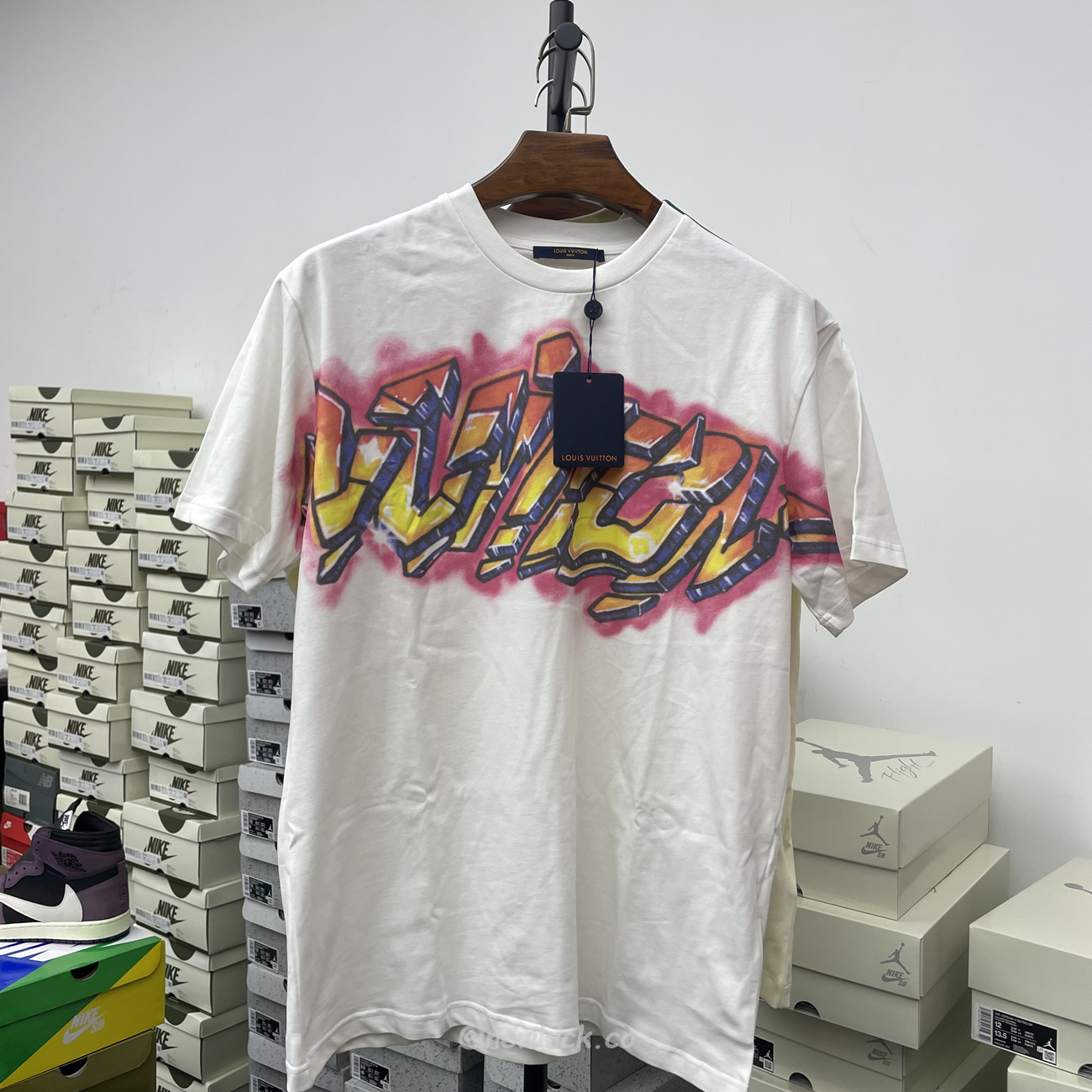 Louis Vuitton Graffiti T Shirt Milky White (10) - www.newkick.org