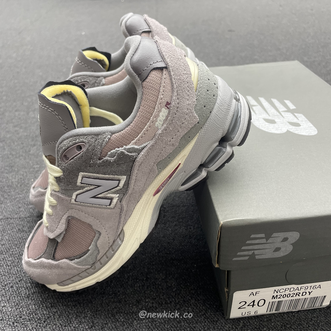 New Balance 2002r Protection Pack Lunar New Year Dusty Lilac M2002rdy (3) - www.newkick.org New Balance 2002r Protection Pack Lunar New Year Dusty Lilac M2002rdy (3) - www.newkick.org