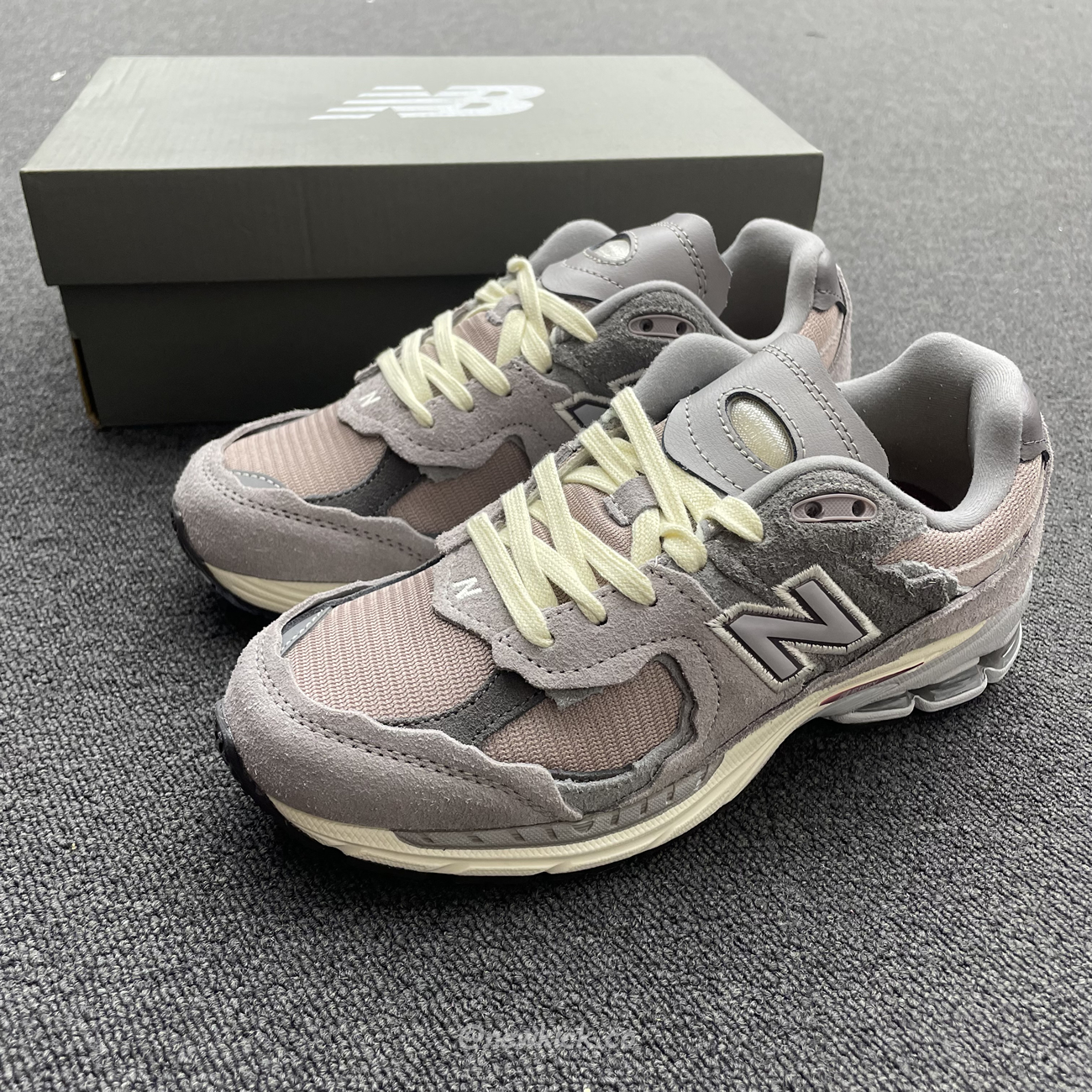 New Balance 2002r Protection Pack Lunar New Year Dusty Lilac M2002rdy (5) - www.newkick.org New Balance 2002r Protection Pack Lunar New Year Dusty Lilac M2002rdy (5) - www.newkick.org