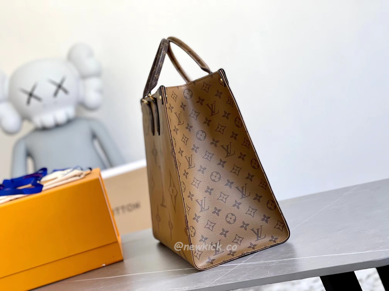 Louis Vuitton Onthego Cloth Tote Brown M45320 (10) - www.newkick.org