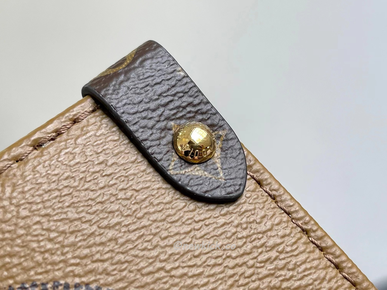 Louis Vuitton Onthego Cloth Tote Brown M45320 (8) - www.newkick.org