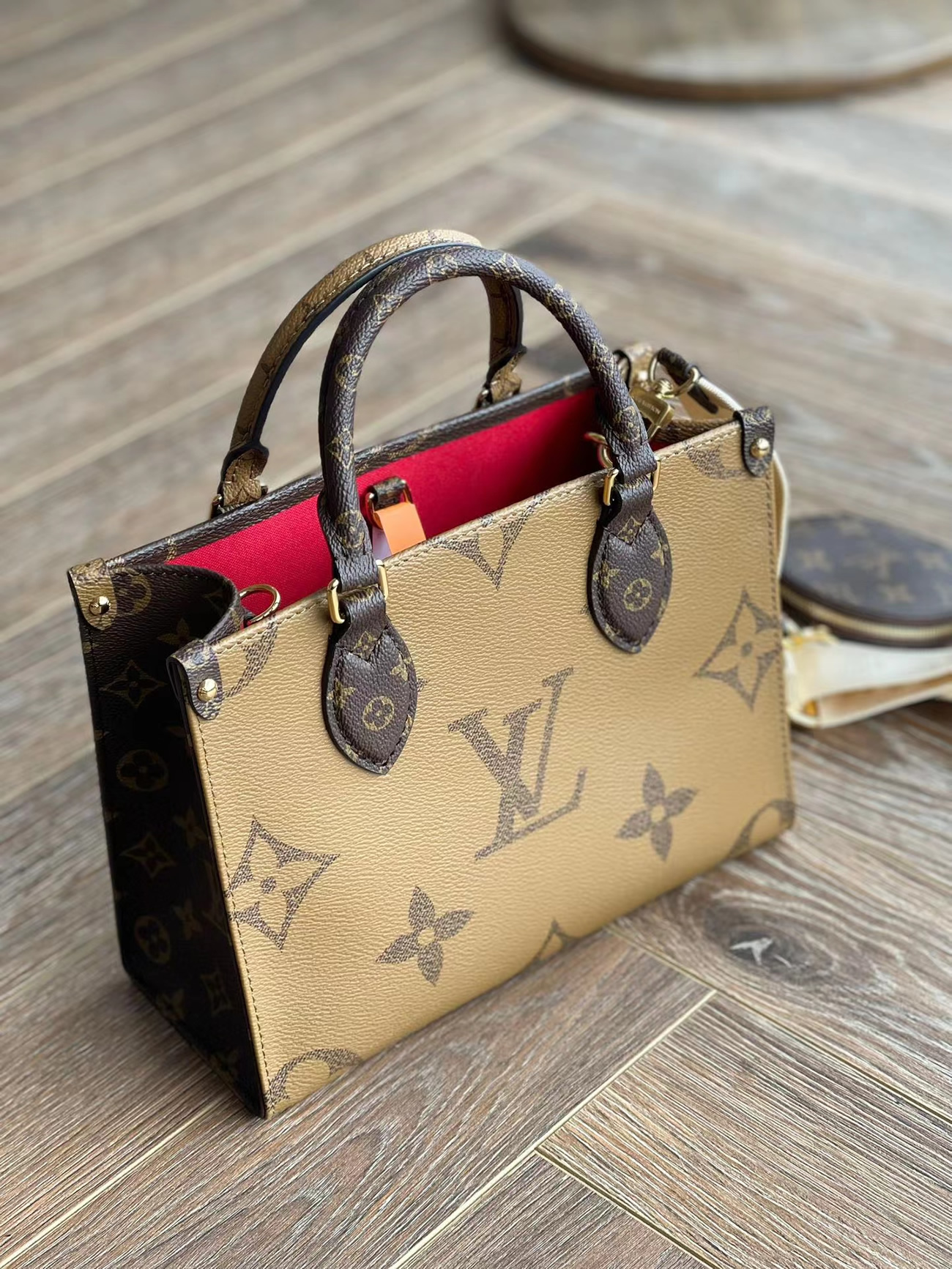 Louis Vuitton Onthego Mm M45321 (11) - www.newkick.org Louis Vuitton Onthego Mm M45321 (11) - www.newkick.org
