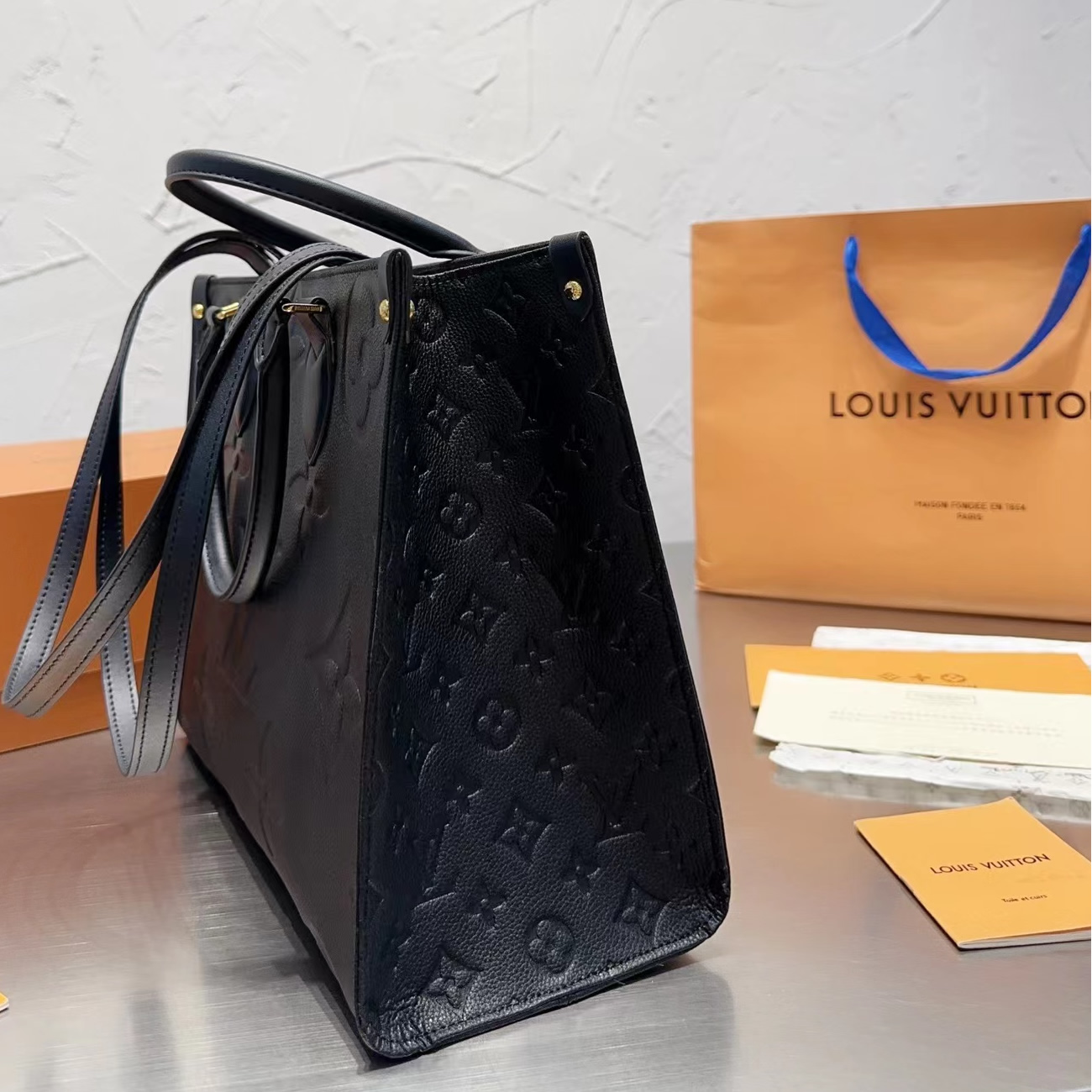 Louis Vuitton Onthego Empreinte M L Black M45595 (40) - www.newkick.vip