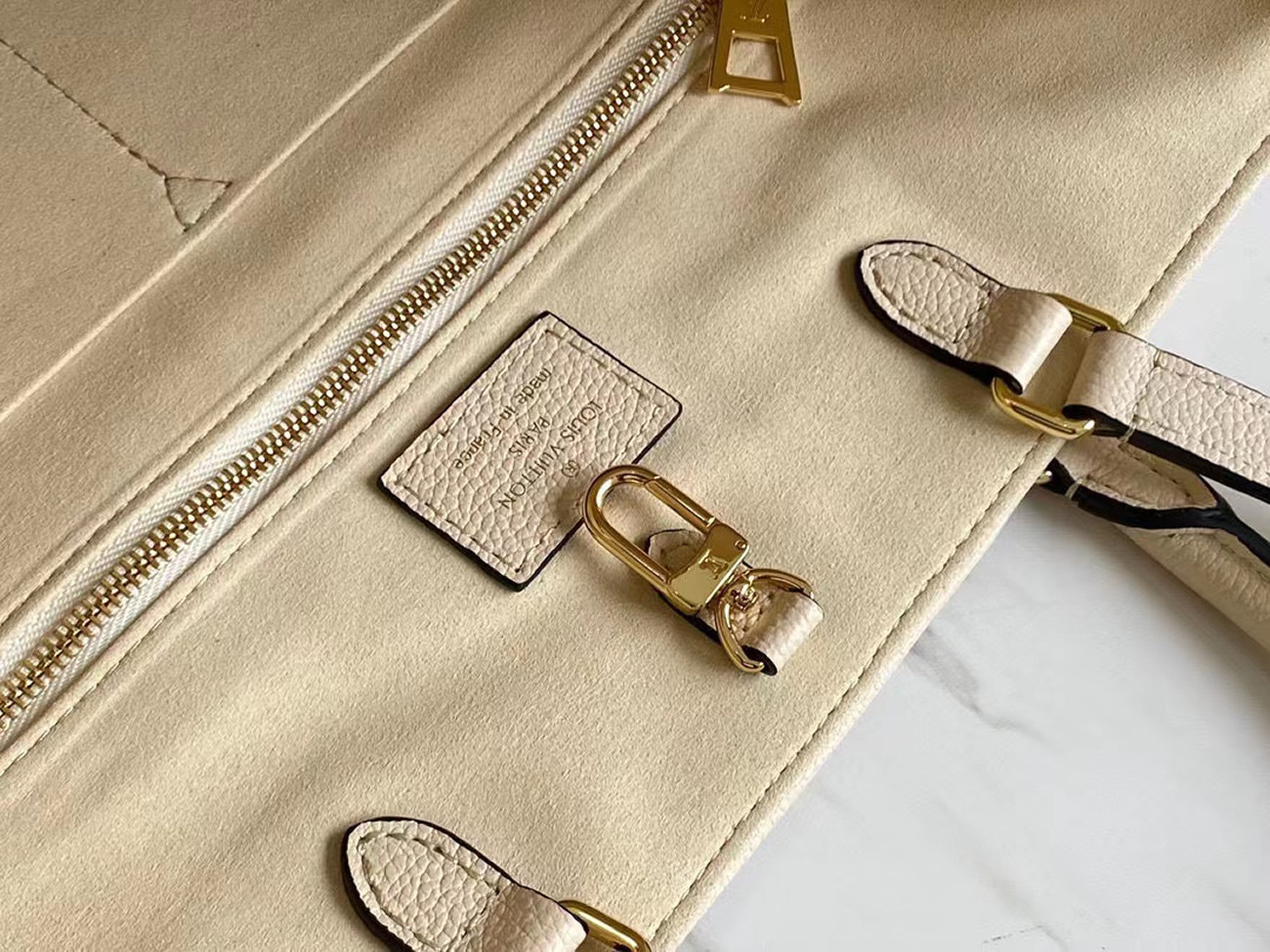 Louis Vuitton Onthego Mm Creamsaffron M45717 (5) - www.newkick.org Louis Vuitton Onthego Mm Creamsaffron M45717 (5) - www.newkick.org