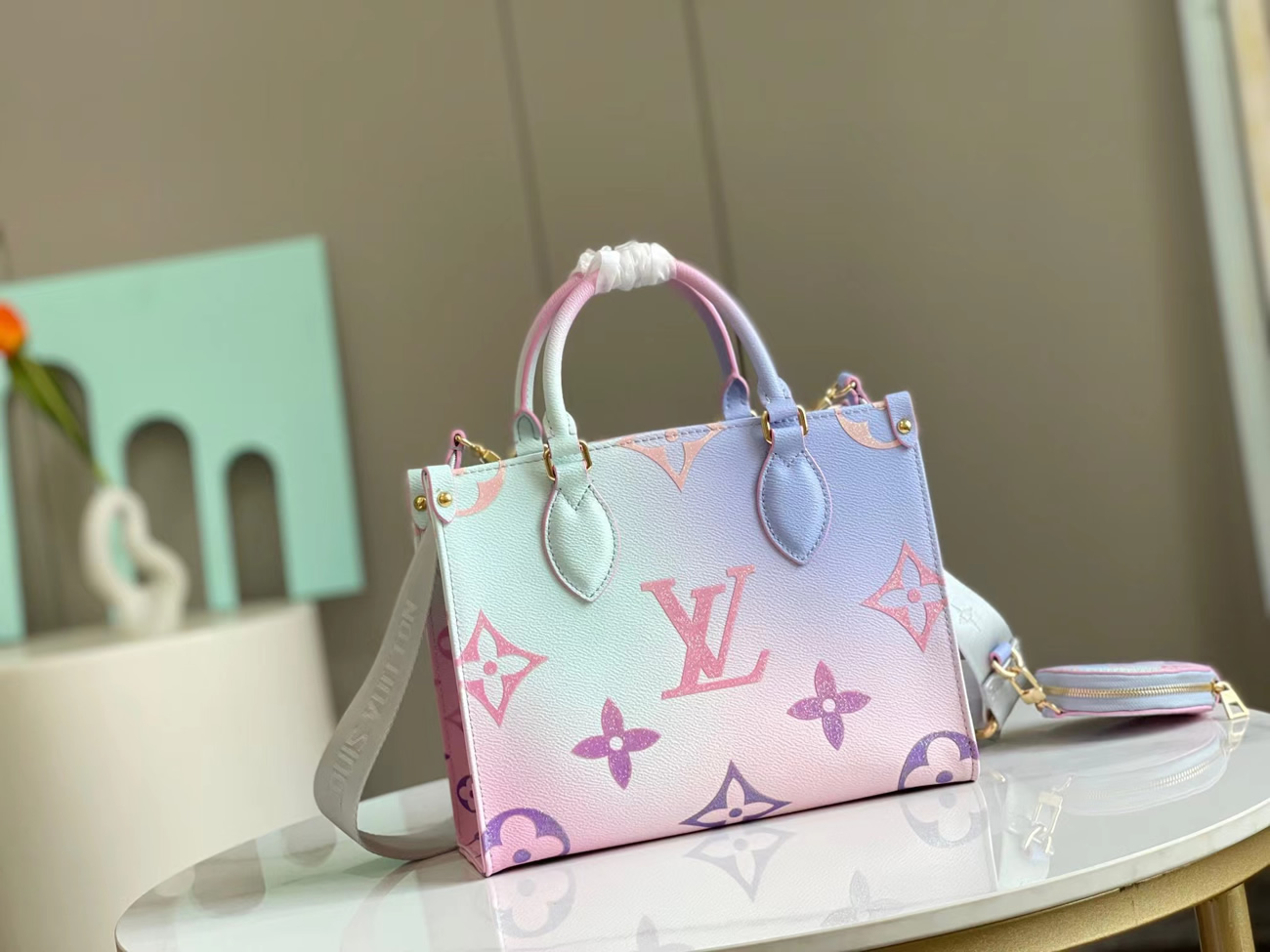 Louis Vuitton Onthego Small Handbag M59856 (5) - www.newkick.org Louis Vuitton Onthego Small Handbag M59856 (5) - www.newkick.org