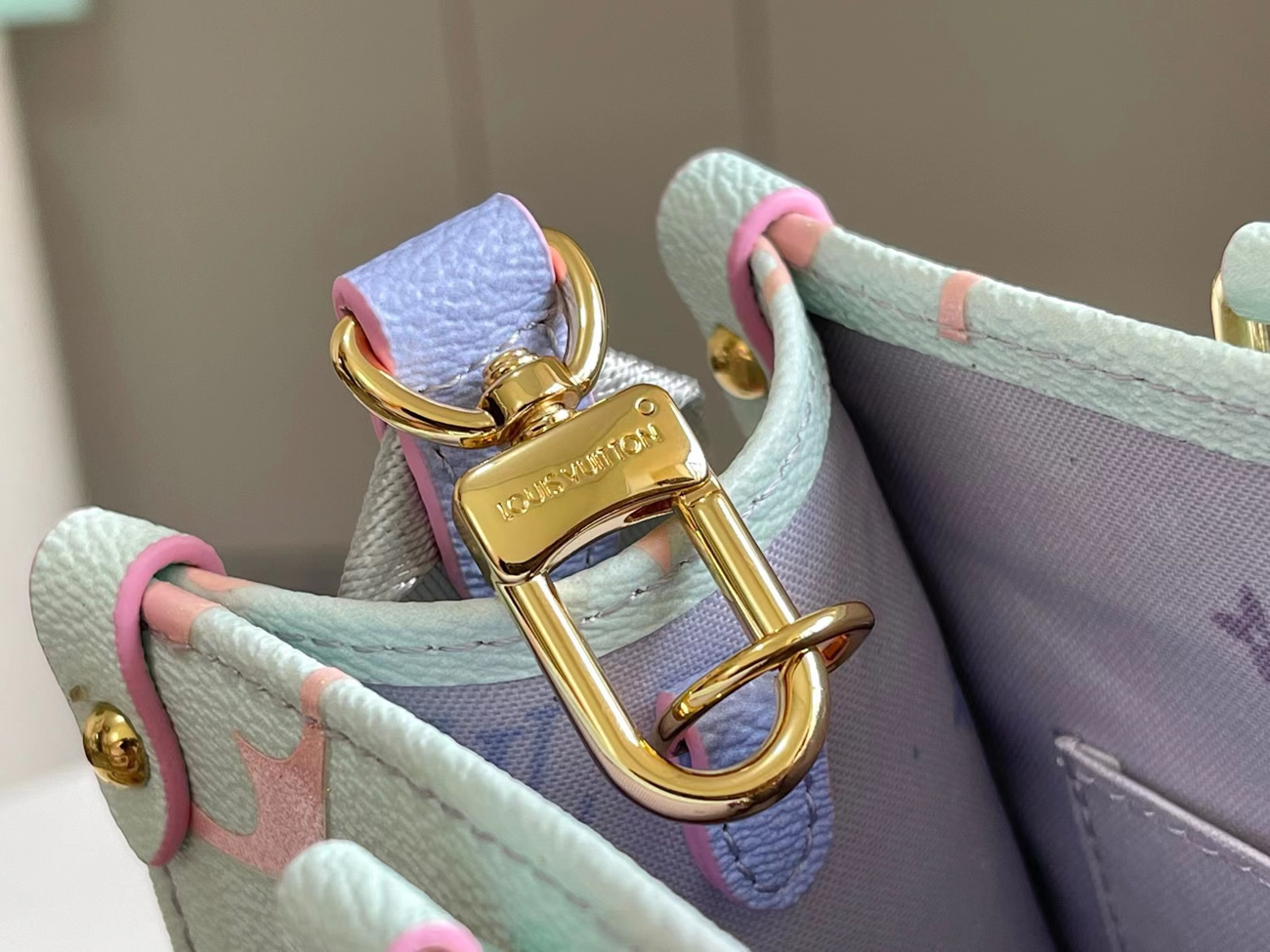 Louis Vuitton Onthego Small Handbag M59856 (8) - www.newkick.org Louis Vuitton Onthego Small Handbag M59856 (8) - www.newkick.org