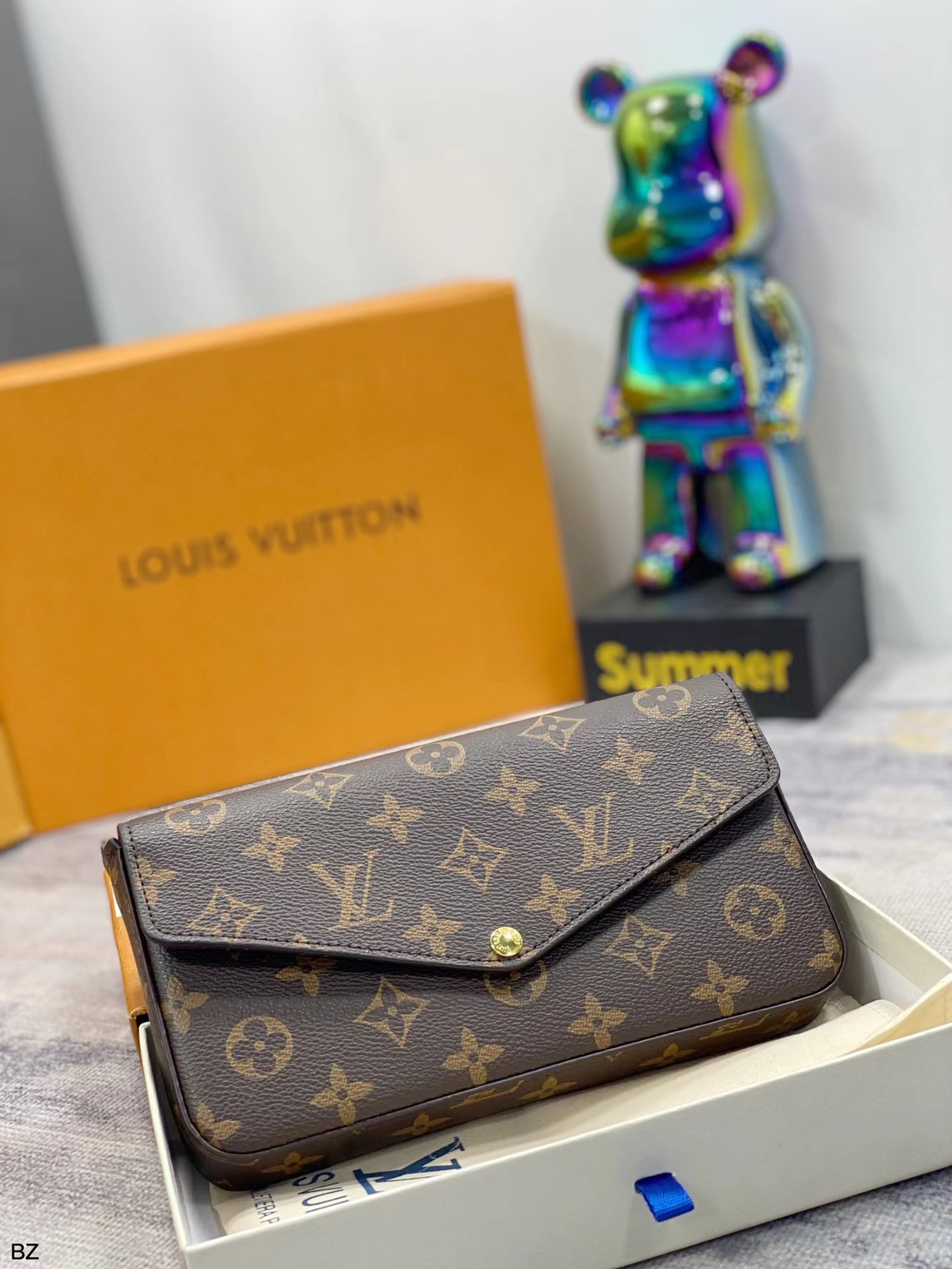 Louis Vuitton Pochette Crossbody Bag M61276 (7) - www.newkick.org Louis Vuitton Pochette Crossbody Bag M61276 (7) - www.newkick.org