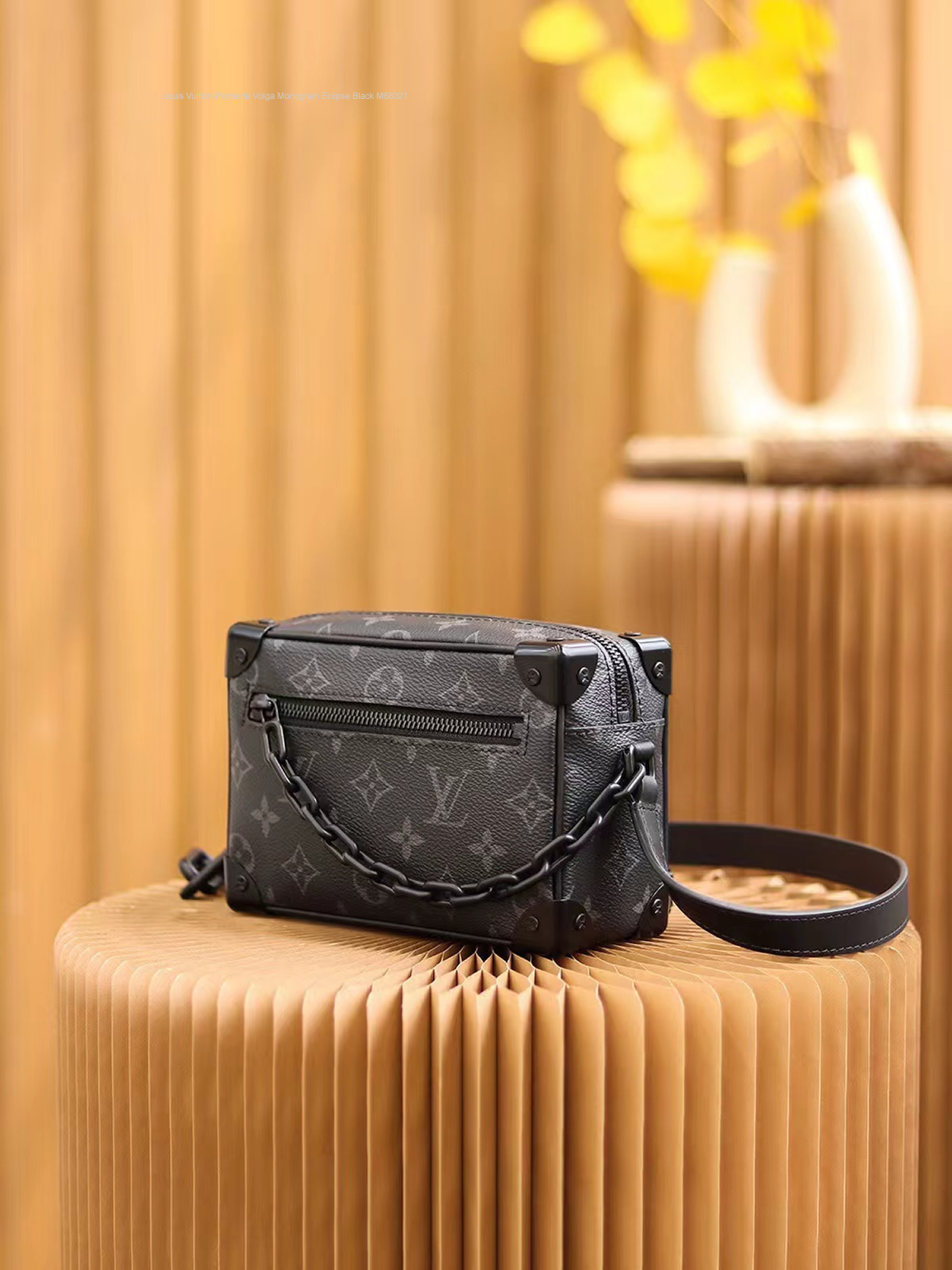 Louis Vuitton Pochette Volga Monogram Eclipse Black M68321 (21) - www.newkick.org Louis Vuitton Pochette Volga Monogram Eclipse Black M68321 (21) - www.newkick.org