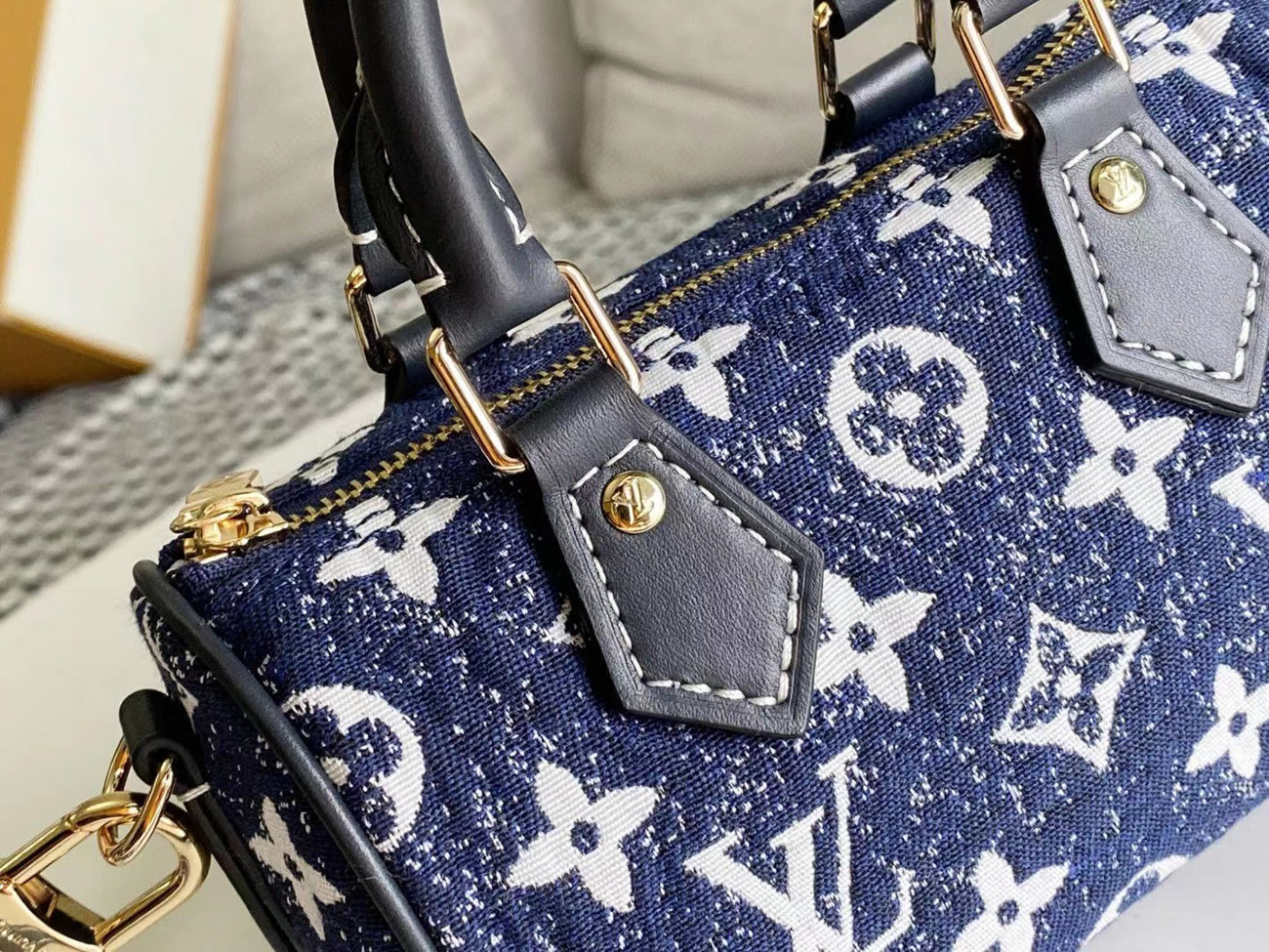 Louis Vuitton Nano Speedy Pillow Bag M81168 (4) - www.newkick.org