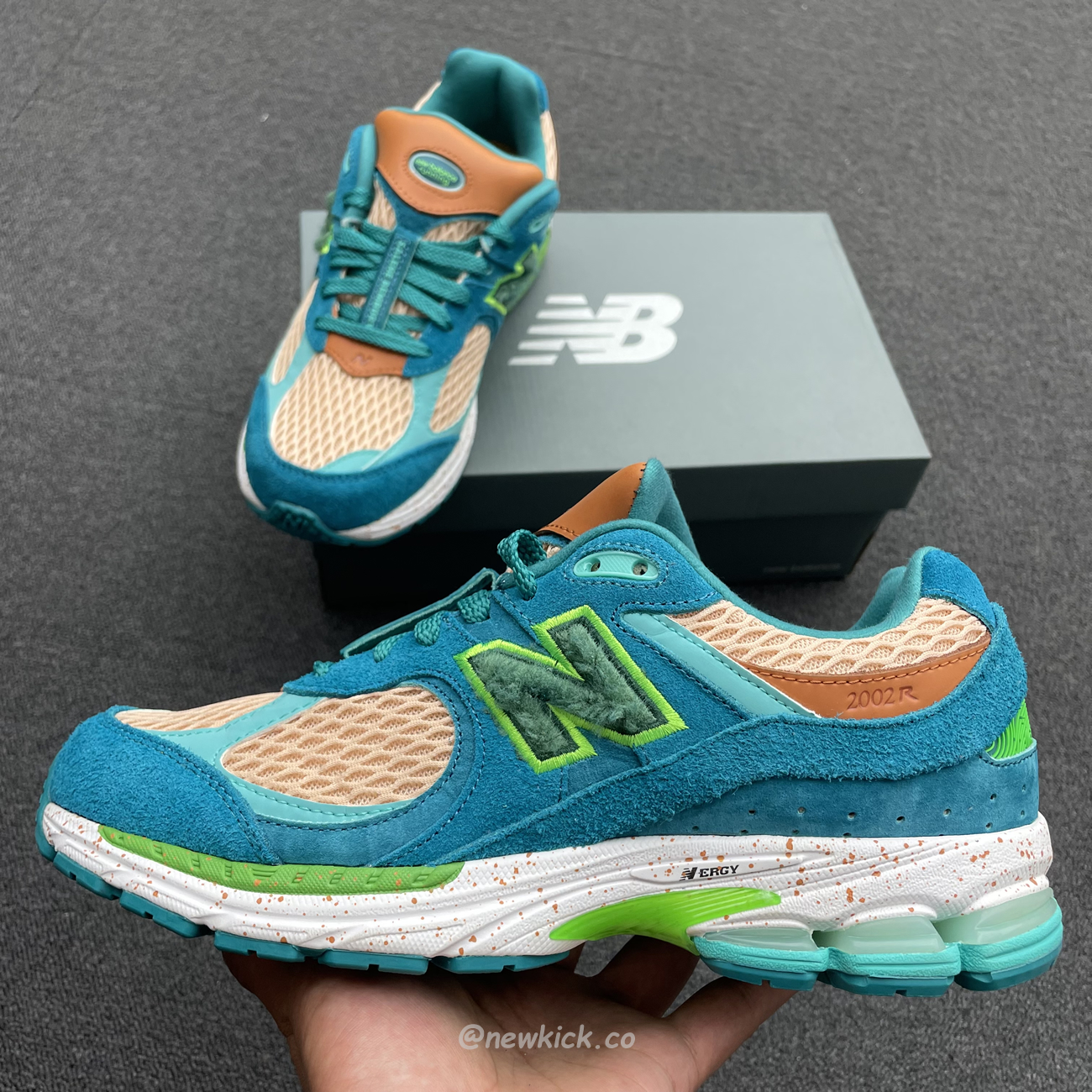 New Balance 2002r Salehe Bembury Water Be The Guide Ml2002rj (13) - www.newkick.org