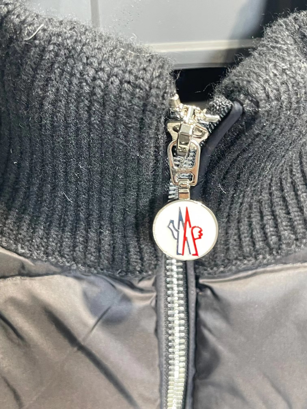 Moncler Neck Padded Shell And Virgin Wool Navy Jacket (10) - www.newkick.org Moncler Neck Padded Shell And Virgin Wool Navy Jacket (10) - www.newkick.org