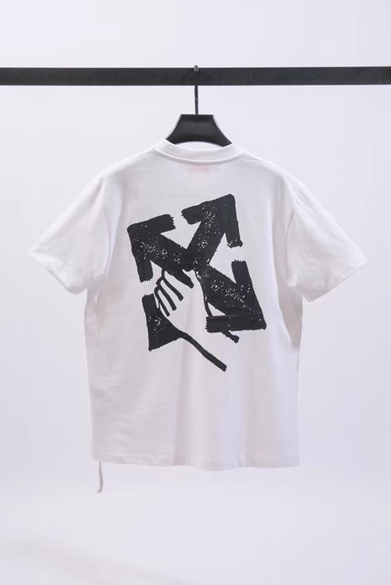 Off White Hand Arrow Tee White Black (14) - www.newkick.org Off White Hand Arrow Tee White Black (14) - www.newkick.org