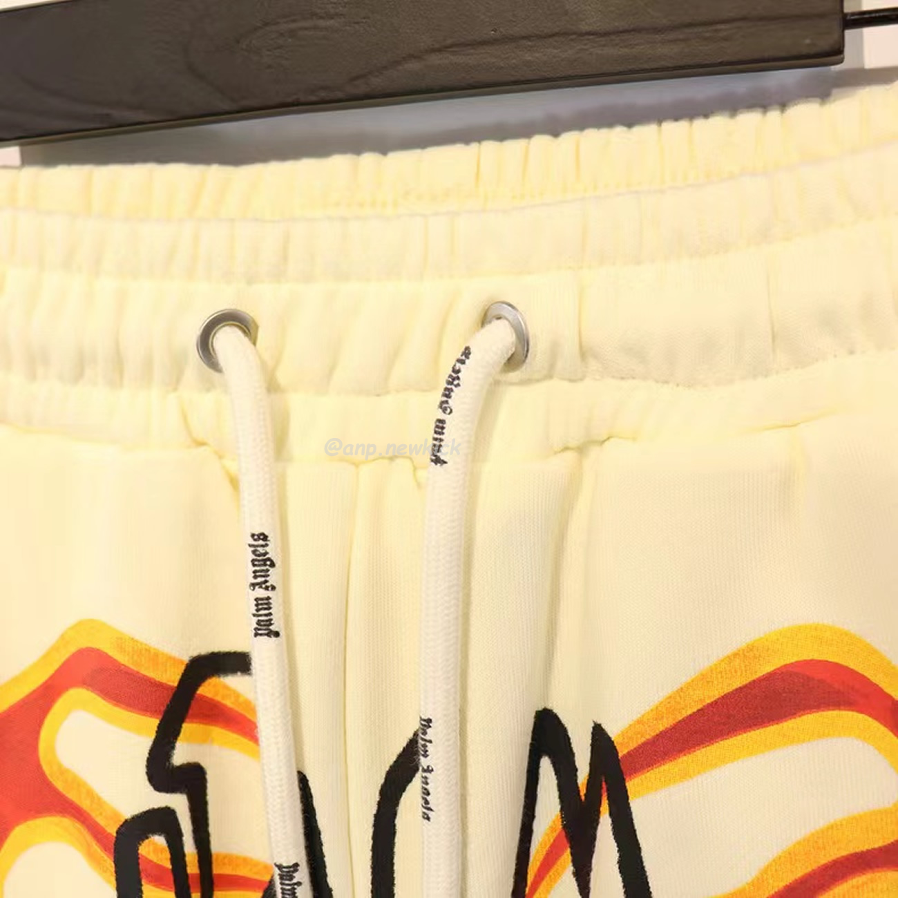 Palm Angels Graffiti Flame T Shirt Shorts Black White (18) - www.newkick.org Palm Angels Graffiti Flame T Shirt Shorts Black White (18) - www.newkick.org