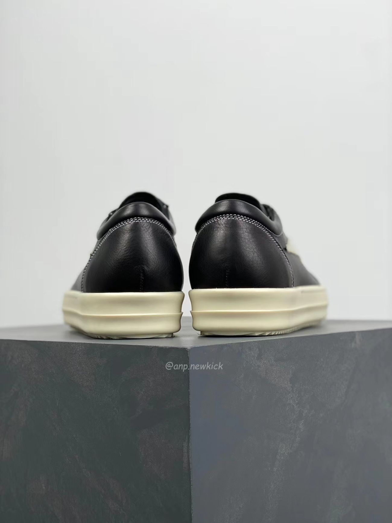 Rick Owens Leather Low Top Vintage Sneakers Suede Canvas Black Taupe Grey Faded Pnk Pearl Milk Dark Dust (11) - www.newkick.org Rick Owens Leather Low Top Vintage Sneakers Suede Canvas Black Taupe Grey Faded Pnk Pearl Milk Dark Dust (11) - www.newkick.org