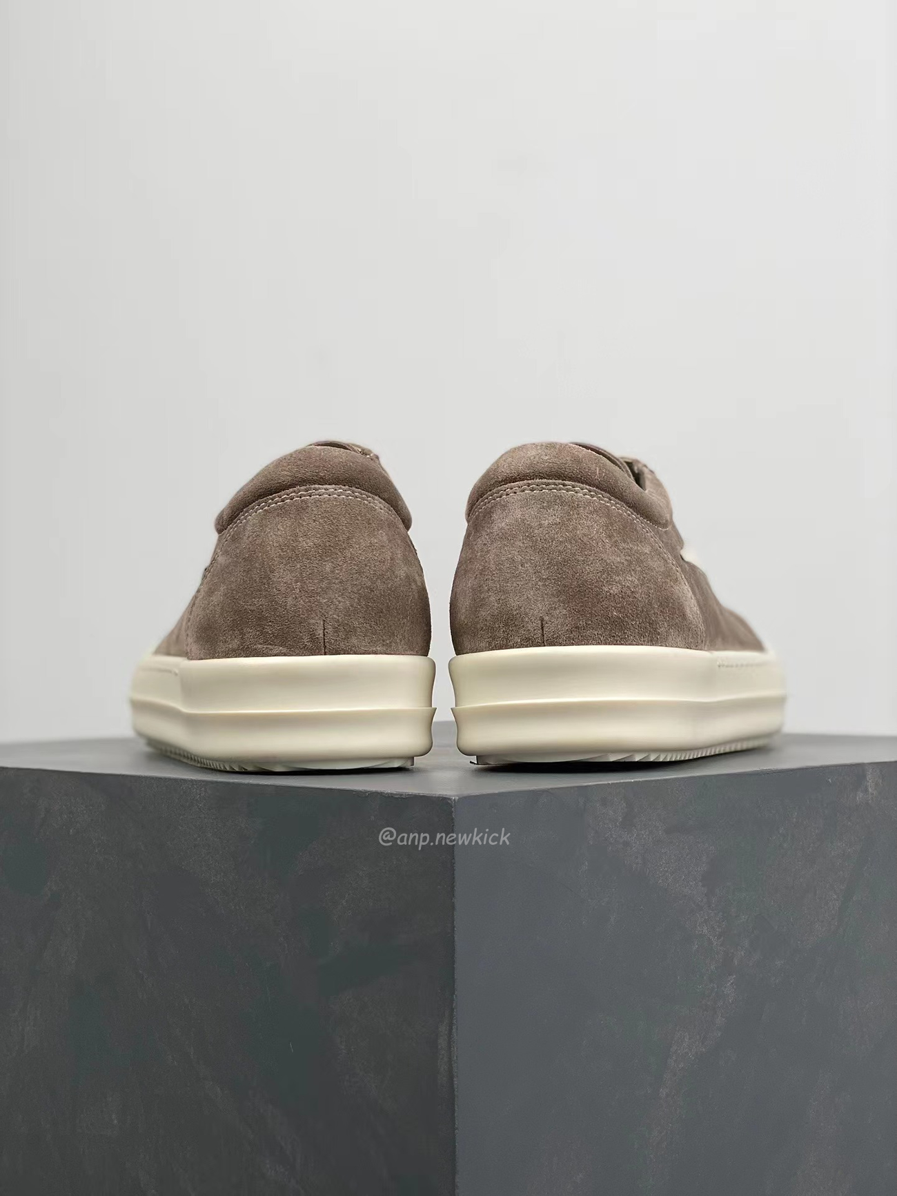Rick Owens Leather Low Top Vintage Sneakers Suede Canvas Black Taupe Grey Faded Pnk Pearl Milk Dark Dust (22) - www.newkick.org Rick Owens Leather Low Top Vintage Sneakers Suede Canvas Black Taupe Grey Faded Pnk Pearl Milk Dark Dust (22) - www.newkick.org