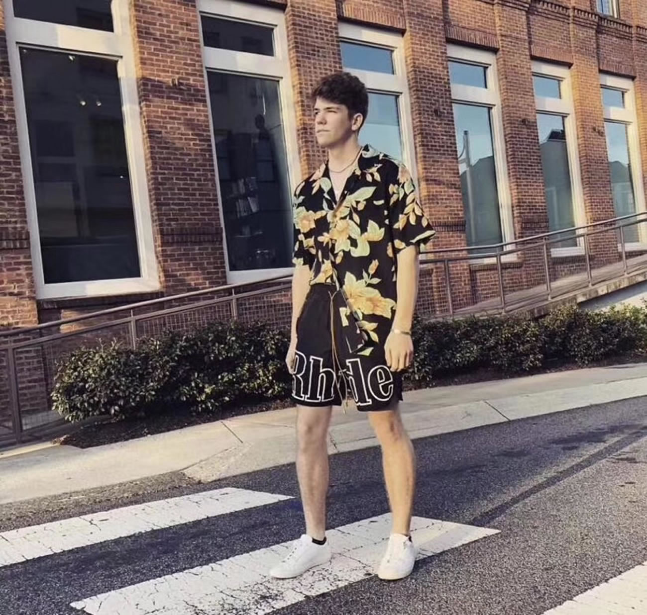 Rhude Rh Logo Shorts (5) - www.newkick.org Rhude Rh Logo Shorts (5) - www.newkick.org