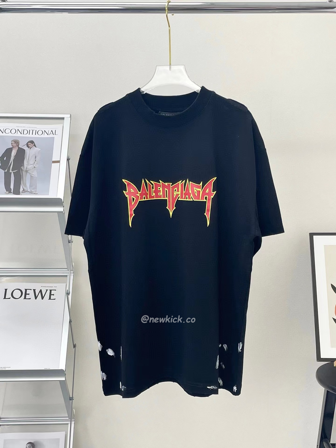 Balenciaga Metal Vintage Oversized T Shirt Black Multi Ss22 (5) - www.newkick.org Balenciaga Metal Vintage Oversized T Shirt Black Multi Ss22 (5) - www.newkick.org