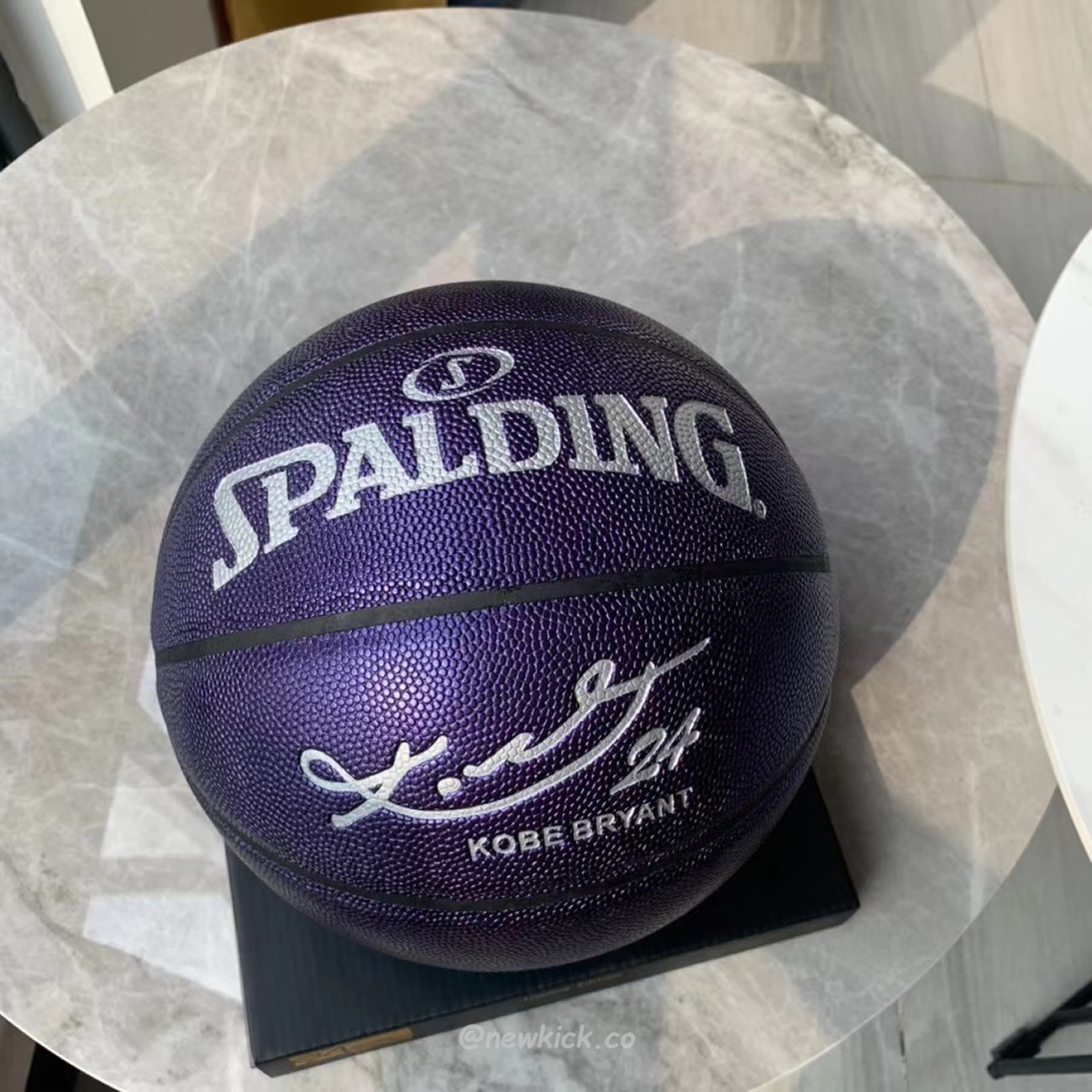 Spalding Kobe Bryant 24k Basketball Black Purple (3) - www.newkick.org Spalding Kobe Bryant 24k Basketball Black Purple (3) - www.newkick.org