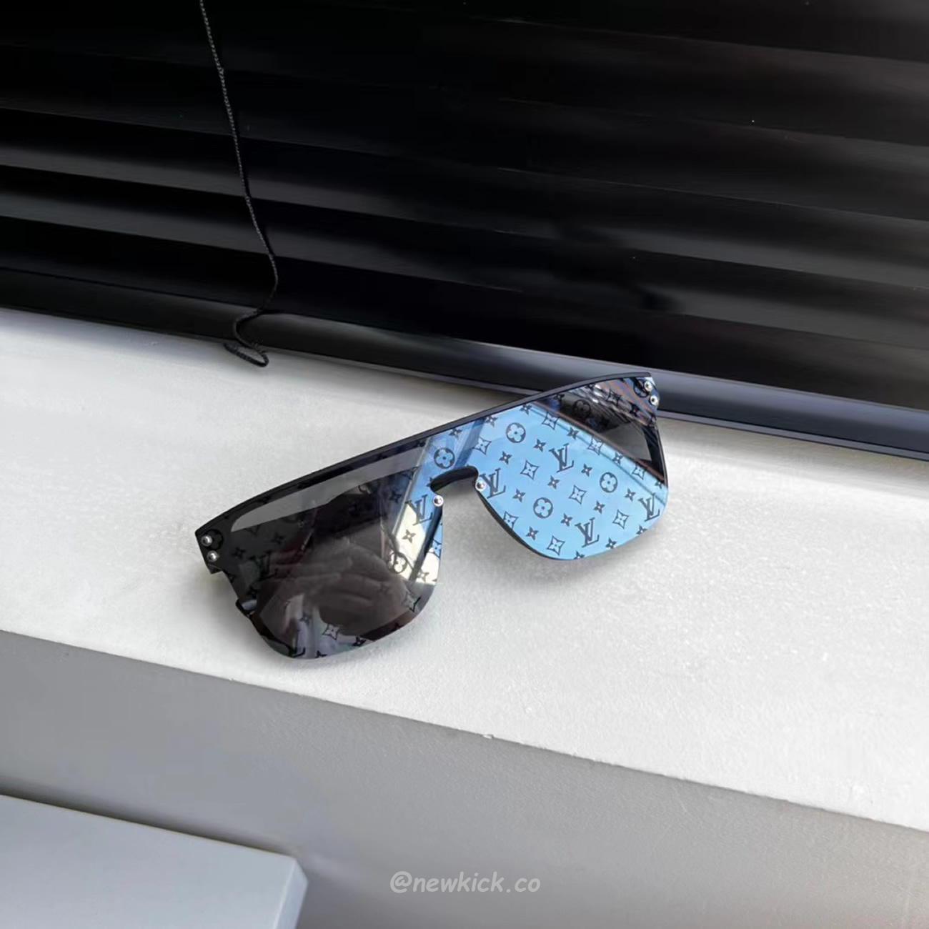 Louis Vuitton Lv Waimea Sunglasses Z1082e (4) - www.newkick.org Louis Vuitton Lv Waimea Sunglasses Z1082e (4) - www.newkick.org