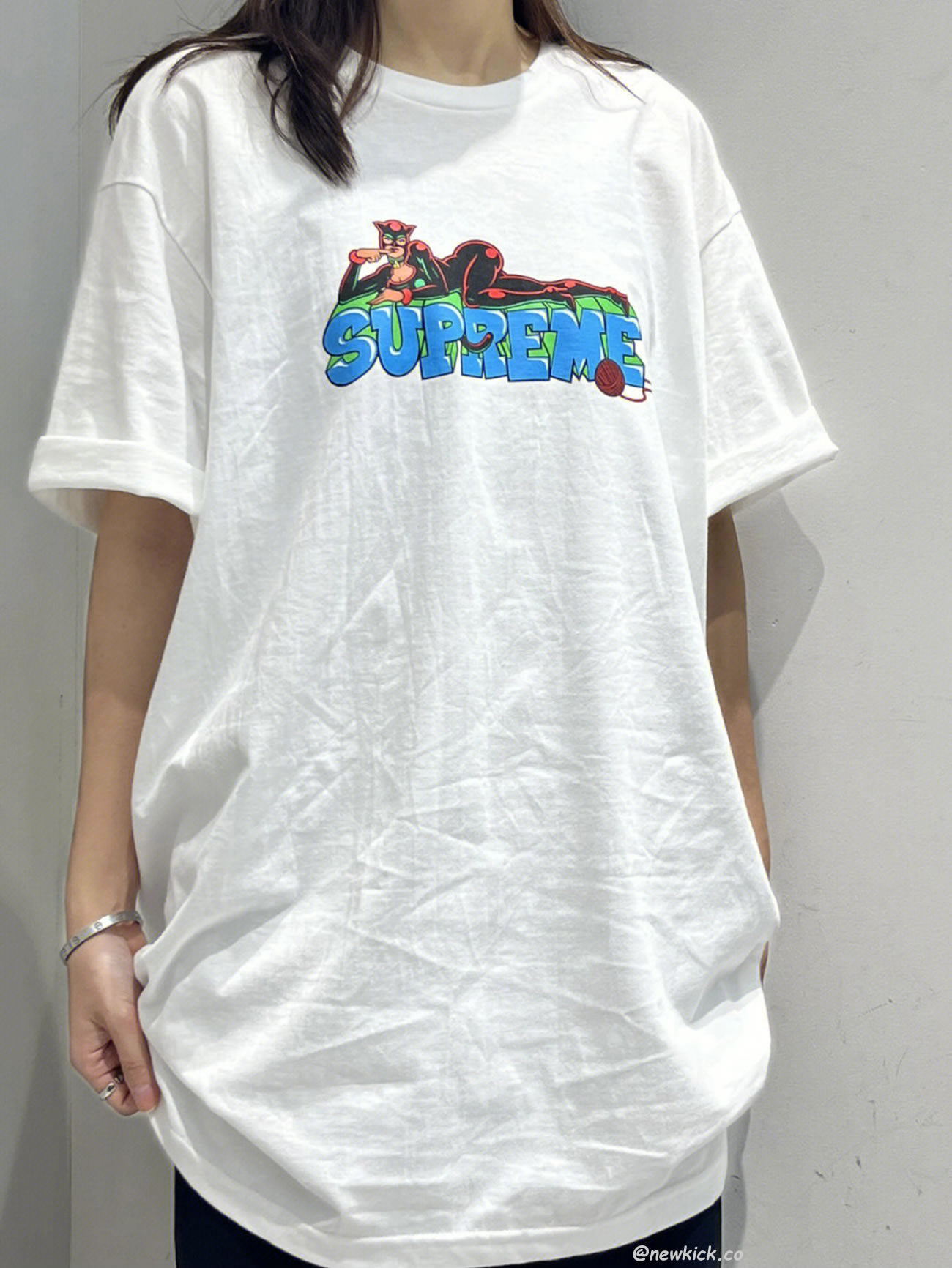 Supreme Catwoman Tee (2) - www.newkick.org Supreme Catwoman Tee (2) - www.newkick.org