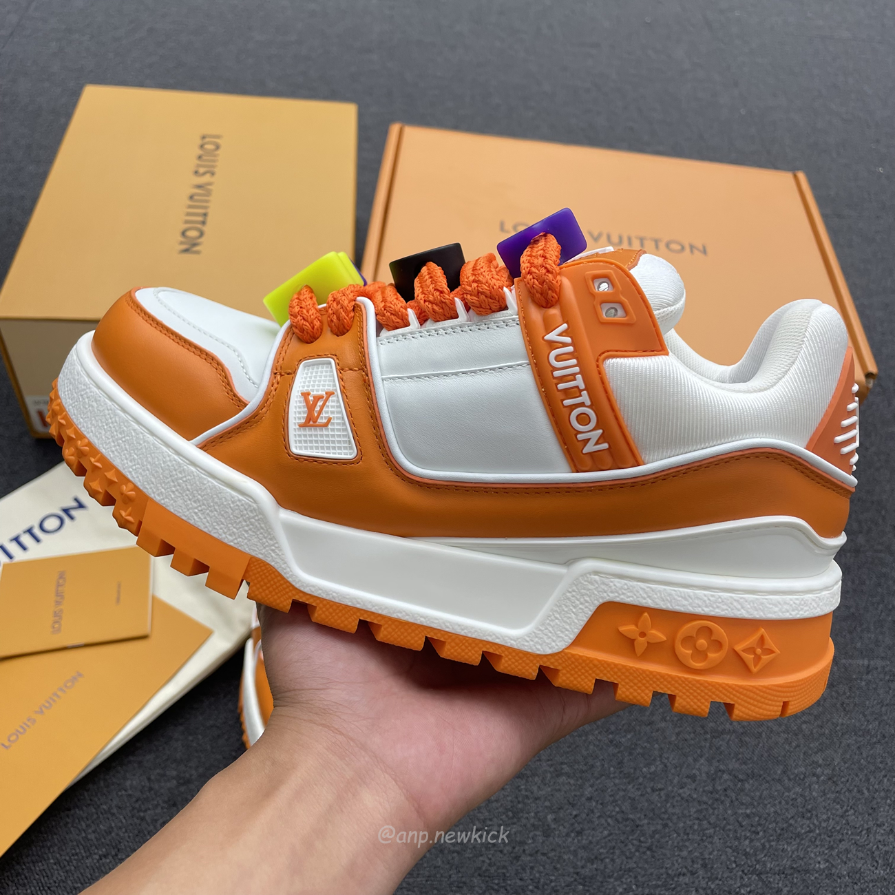 Louis Vuitton Trainer Maxi Orange Green White Black (12) - www.newkick.org Louis Vuitton Trainer Maxi Orange Green White Black (12) - www.newkick.org