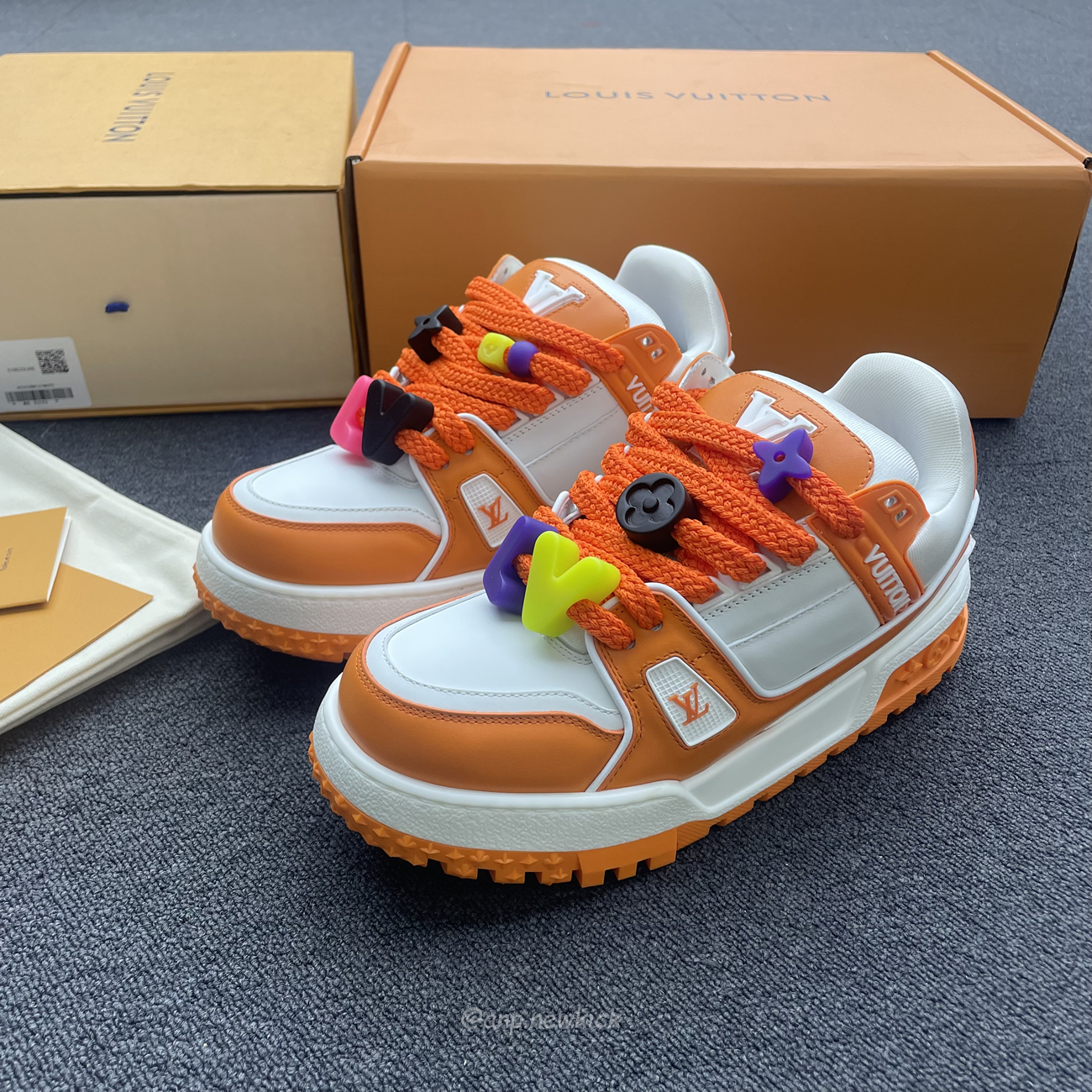 Louis Vuitton Trainer Maxi Orange Green White Black (14) - www.newkick.org Louis Vuitton Trainer Maxi Orange Green White Black (14) - www.newkick.org
