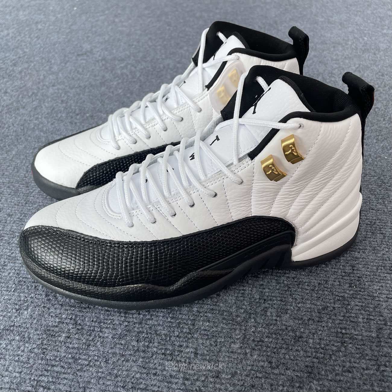Air Jordan 12 Retro Taxi White Gold 130690 125 (2) - www.newkick.org