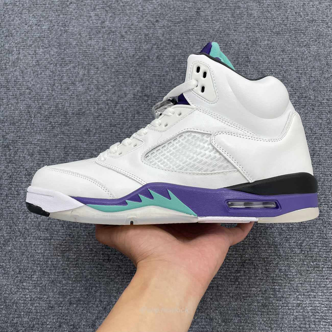 Air Jordan 5 Retro Grape 2013 136027 108 (2) - www.newkick.org Air Jordan 5 Retro Grape 2013 136027 108 (2) - www.newkick.org