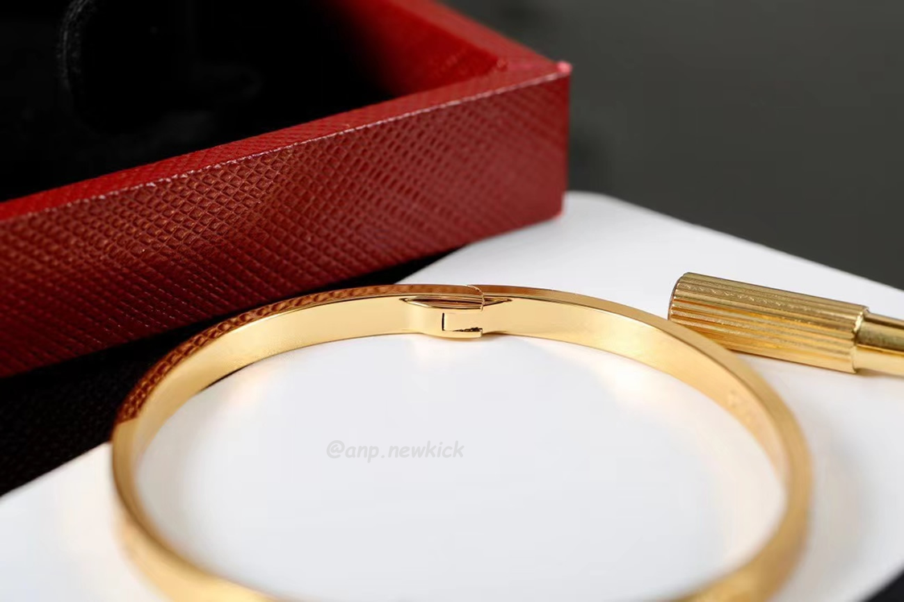 Cartier 18k Love Bracelets Gold Silver Rosegold (9) - www.newkick.org Cartier 18k Love Bracelets Gold Silver Rosegold (9) - www.newkick.org