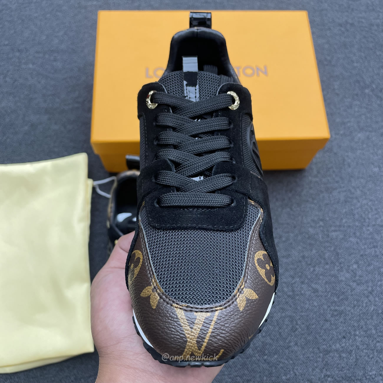 Louis Vuitton Run Away Black Gold 1a3cw0 (6) - www.newkick.org Louis Vuitton Run Away Black Gold 1a3cw0 (6) - www.newkick.org