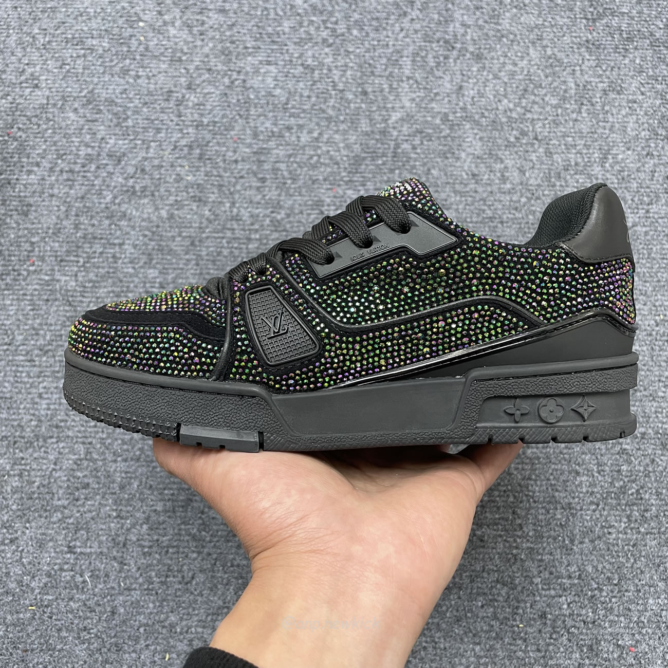 Louis Vuitton Trainer Black Crystals 1a815l (5) - www.newkick.org Louis Vuitton Trainer Black Crystals 1a815l (5) - www.newkick.org