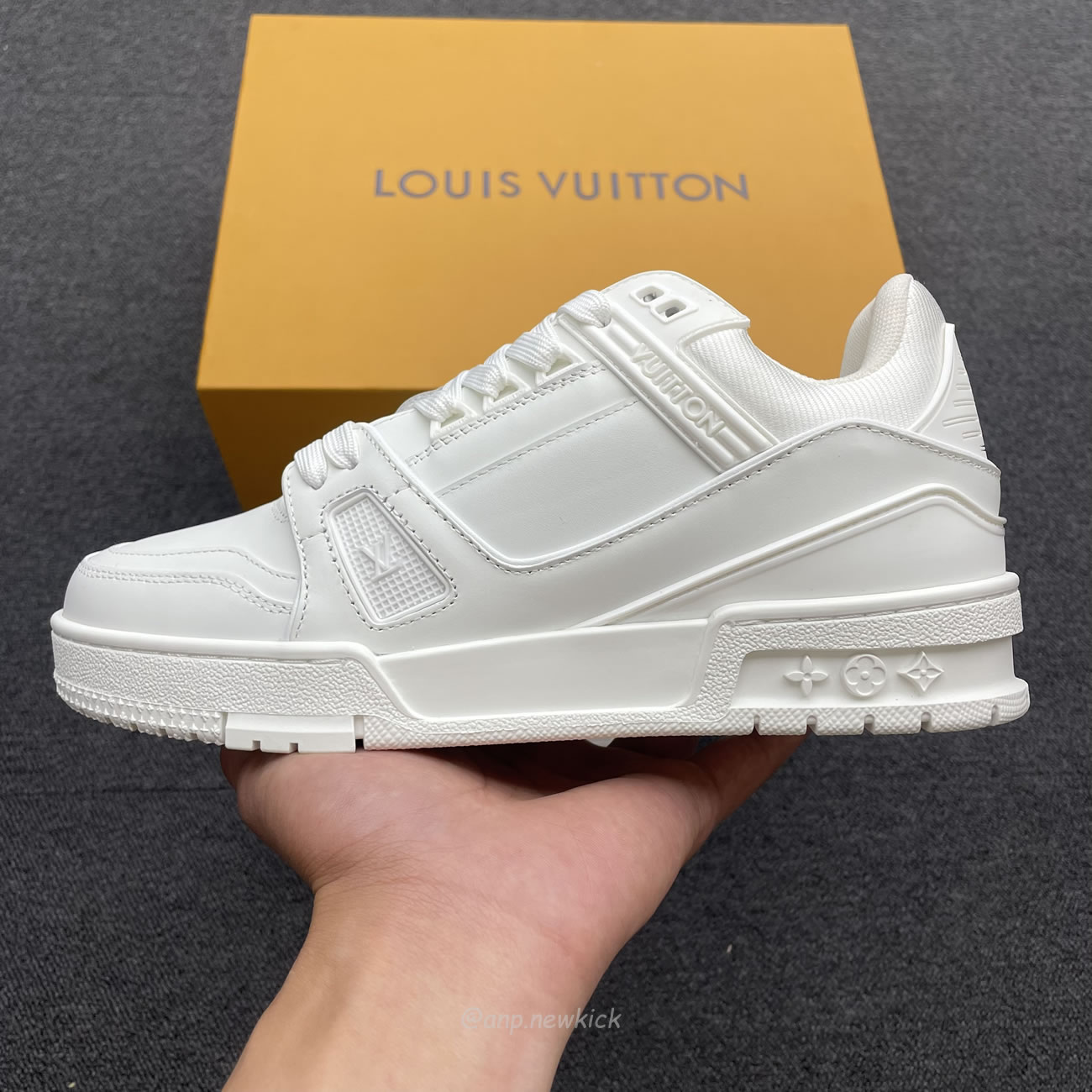 Louis Vuitton Lv Trainer Sneaker White 1a8wav (4) - www.newkick.org Louis Vuitton Lv Trainer Sneaker White 1a8wav (4) - www.newkick.org