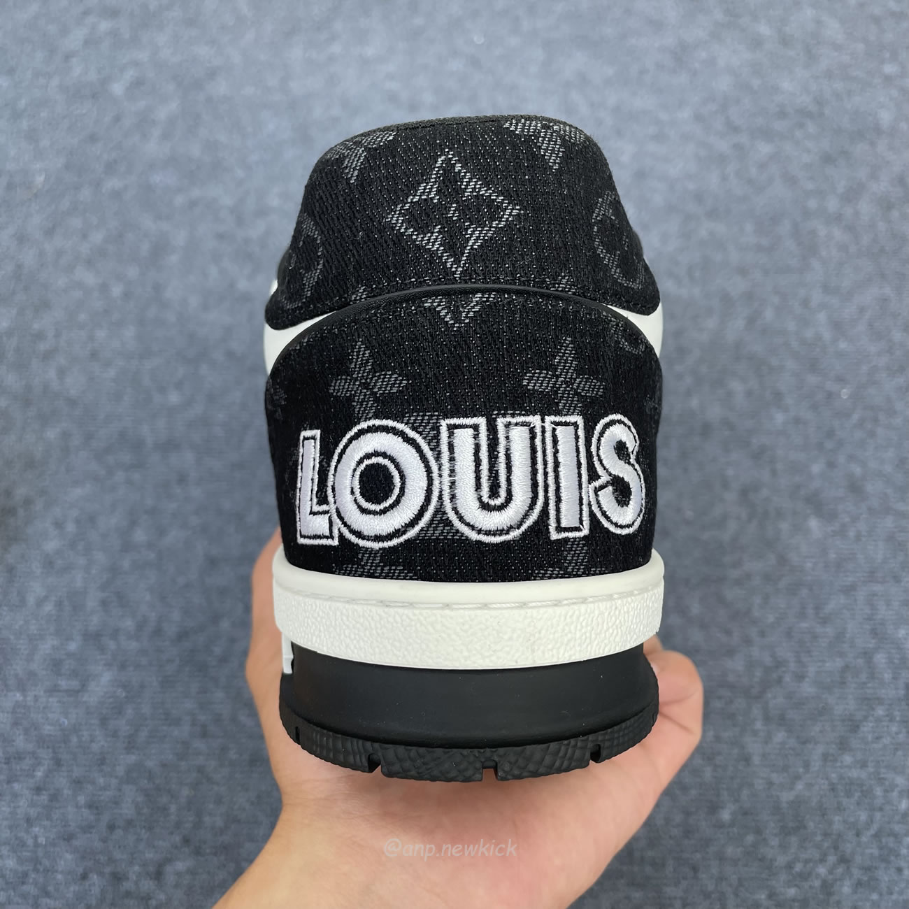 Louis Vuitton Lv Trainer Velcro Strap Monogram Denim Black White 1a9zau (2) - www.newkick.org Louis Vuitton Lv Trainer Velcro Strap Monogram Denim Black White 1a9zau (2) - www.newkick.org