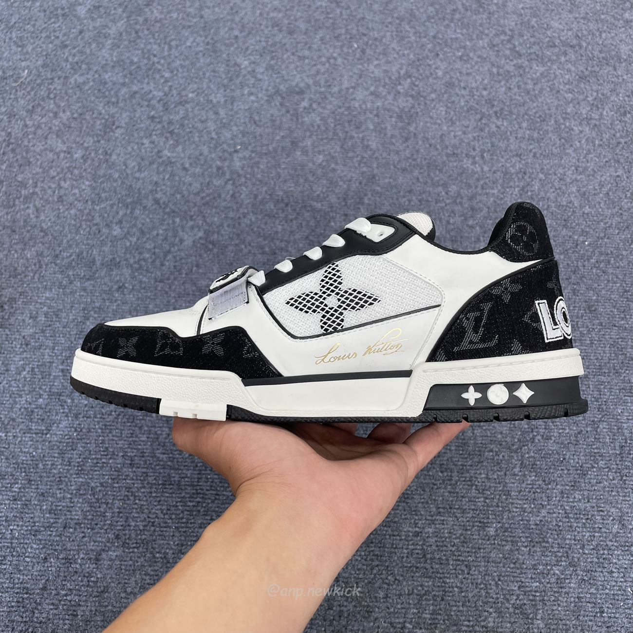 Louis Vuitton Lv Trainer Velcro Strap Monogram Denim Black White 1a9zau (4) - www.newkick.org Louis Vuitton Lv Trainer Velcro Strap Monogram Denim Black White 1a9zau (4) - www.newkick.org