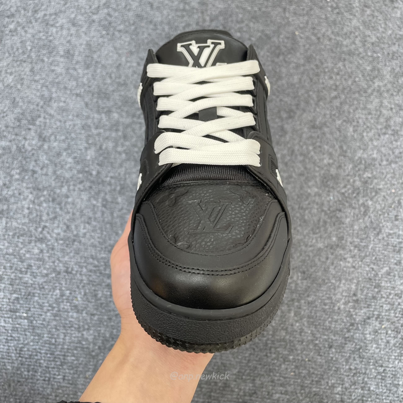 Louis Vuitton Sportschuh Schwarz Eingeprägtes Monogramm 1aarey (4) - www.newkick.org Louis Vuitton Sportschuh Schwarz Eingeprägtes Monogramm 1aarey (4) - www.newkick.org