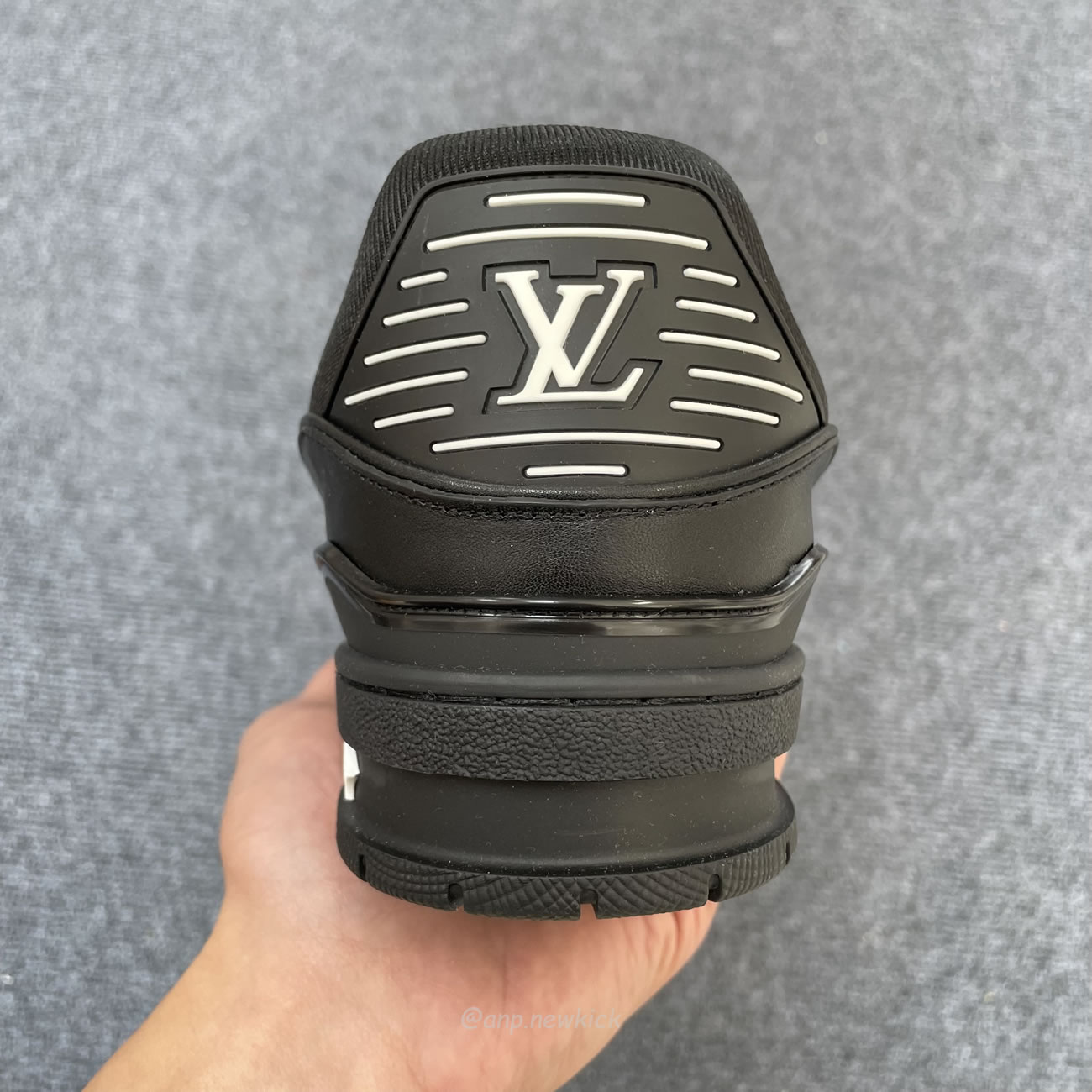 Louis Vuitton Sportschuh Schwarz Eingeprägtes Monogramm 1aarey (6) - www.newkick.org Louis Vuitton Sportschuh Schwarz Eingeprägtes Monogramm 1aarey (6) - www.newkick.org