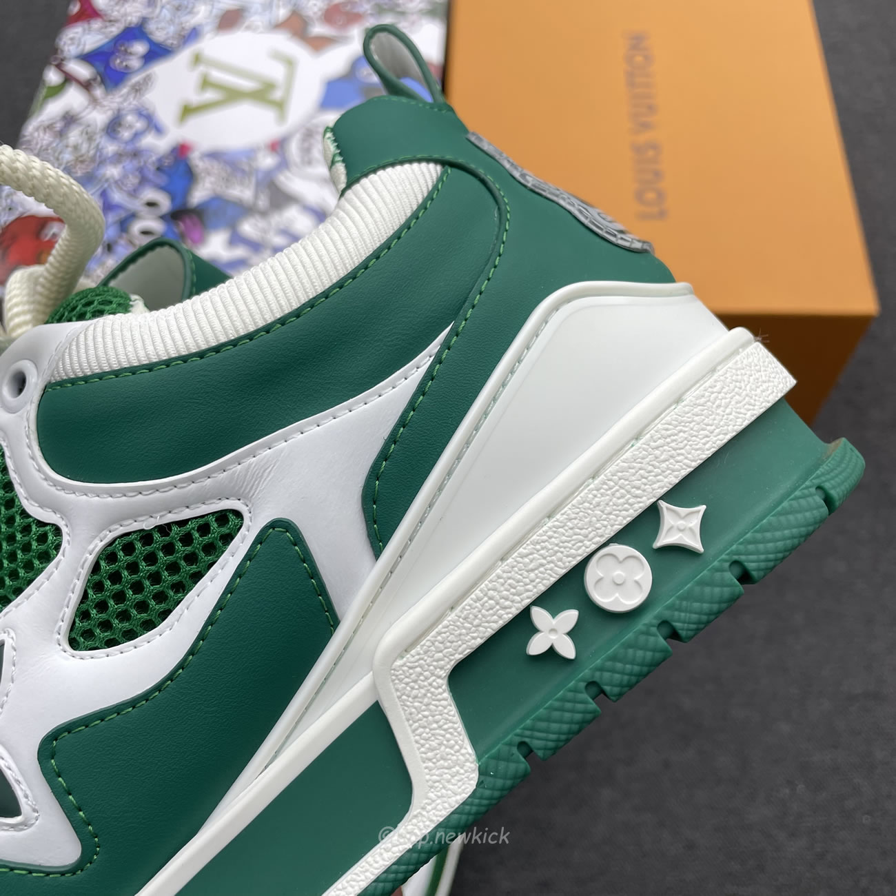 Louis Vuitton Lv Skate Sneaker Green White 1ac520 (3) - www.newkick.org Louis Vuitton Lv Skate Sneaker Green White 1ac520 (3) - www.newkick.org