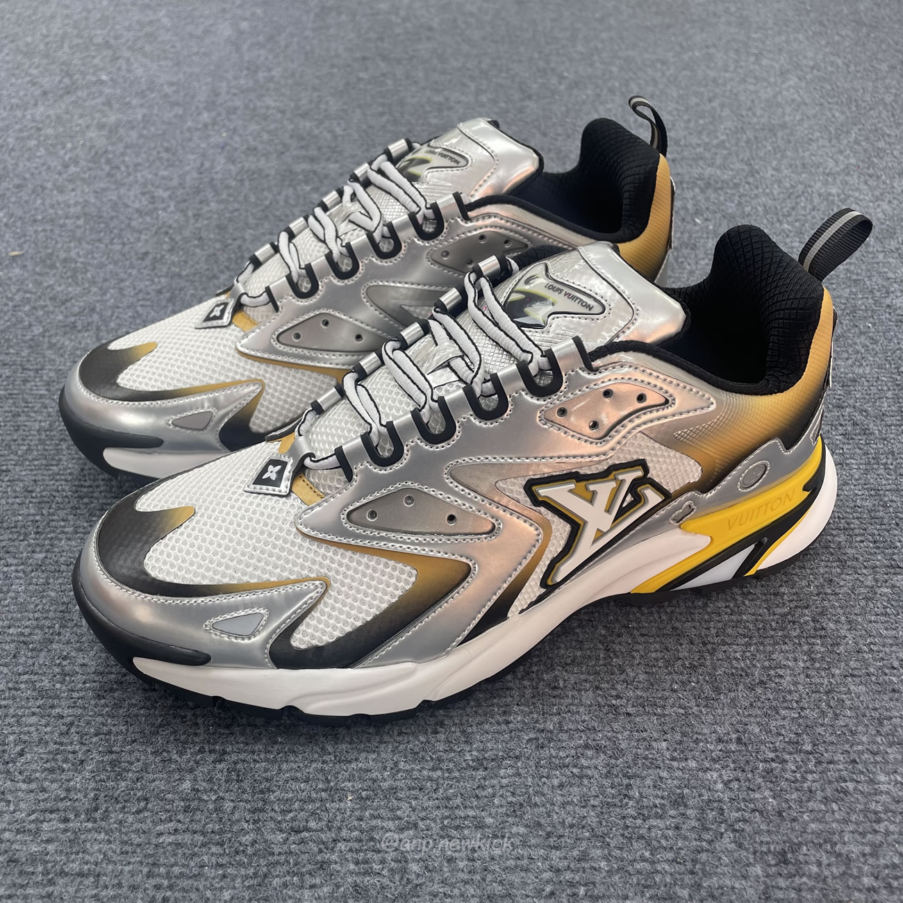 Louis Vuitton Runner Tatic (18) - www.newkick.org Louis Vuitton Runner Tatic (18) - www.newkick.org