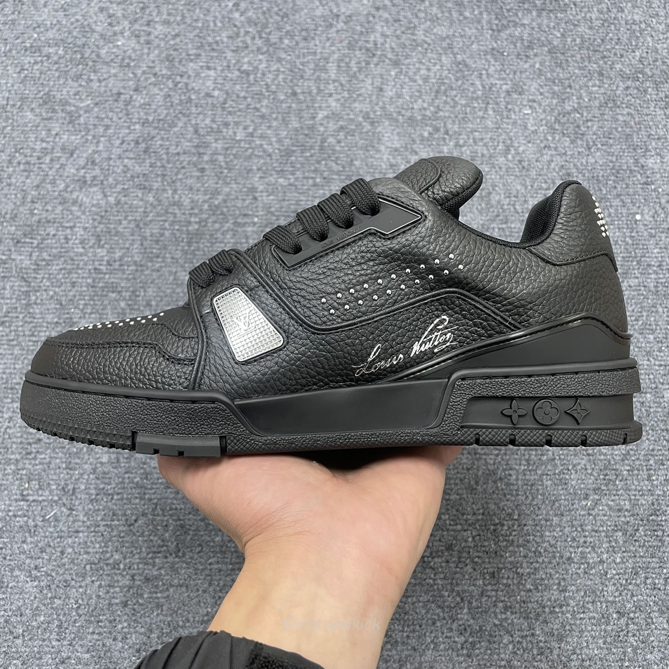 Louis Vuitton Lv Trainer Black White Calf Leather 1addby (8) - www.newkick.org