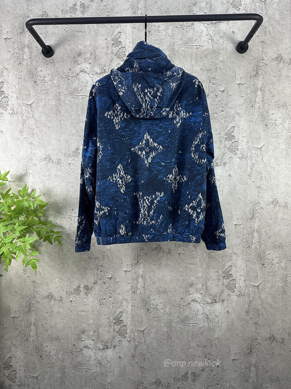 Louis Vuitton Monogram Printed Pattern Windbreaker 1ahv28 (4) - www.newkick.org Louis Vuitton Monogram Printed Pattern Windbreaker 1ahv28 (4) - www.newkick.org