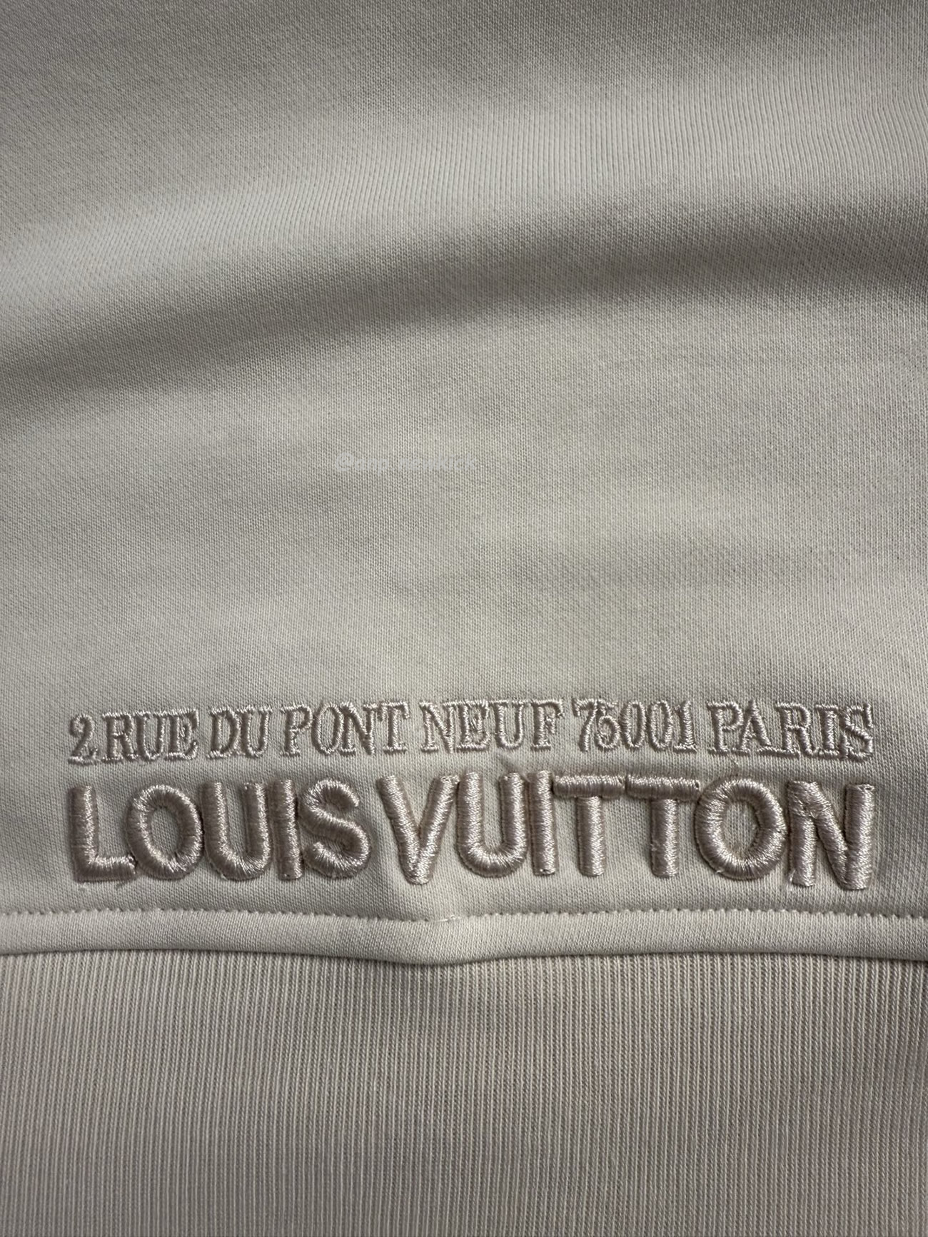 Louis Vuitton Embellished Half Zip Sweatshirt 1ahw30 (3) - www.newkick.org Louis Vuitton Embellished Half Zip Sweatshirt 1ahw30 (3) - www.newkick.org