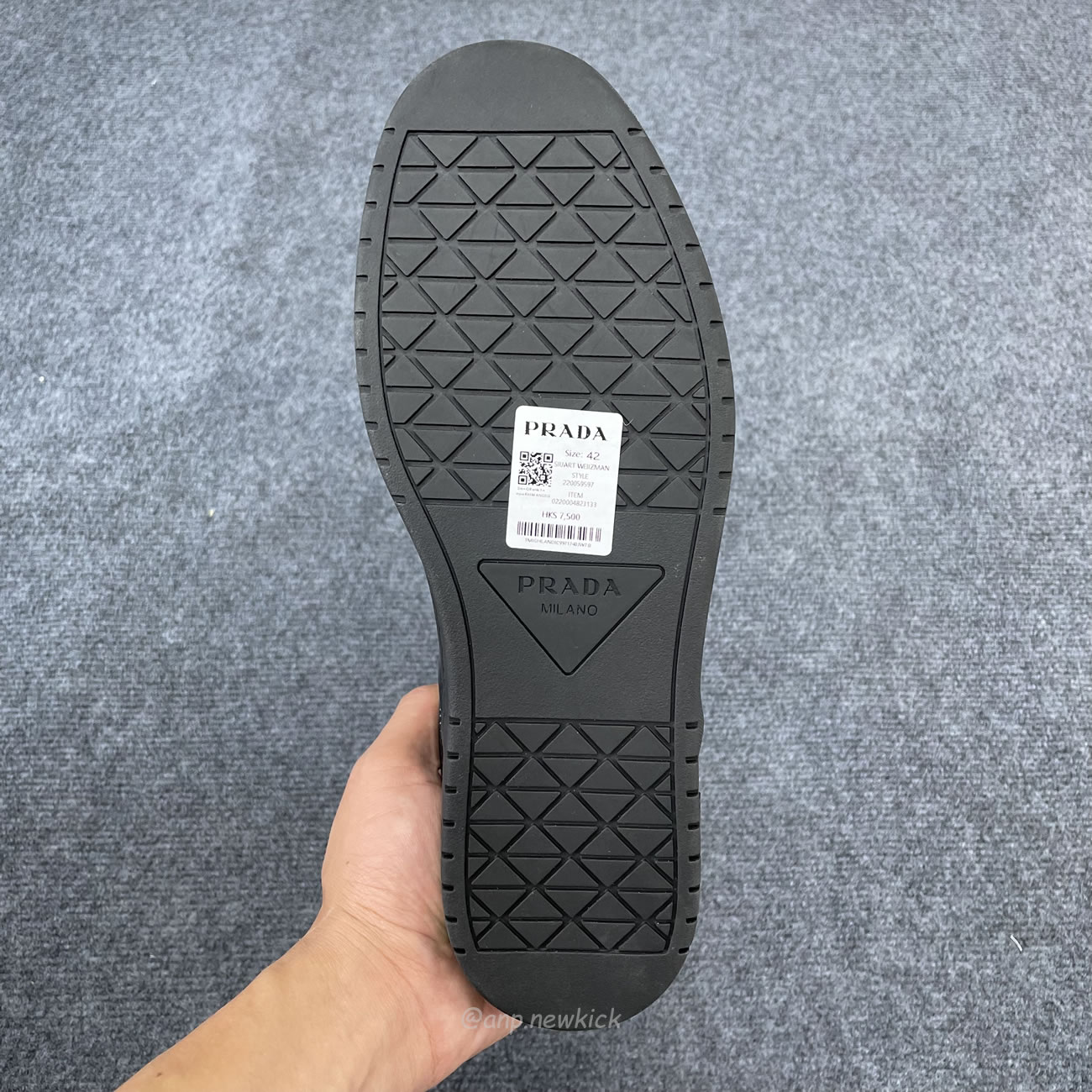 Prada Sneakers Mid Top Black Patent Leather 1e792m 069 F0002 F B030 (4) - www.newkick.org Prada Sneakers Mid Top Black Patent Leather 1e792m 069 F0002 F B030 (4) - www.newkick.org
