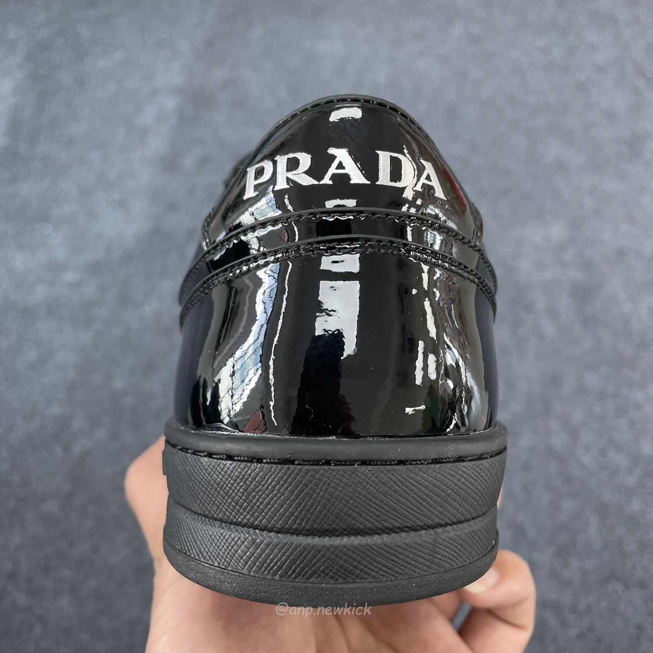 Prada Sneakers Mid Top Black Patent Leather 1e792m 069 F0002 F B030 (5) - www.newkick.org Prada Sneakers Mid Top Black Patent Leather 1e792m 069 F0002 F B030 (5) - www.newkick.org