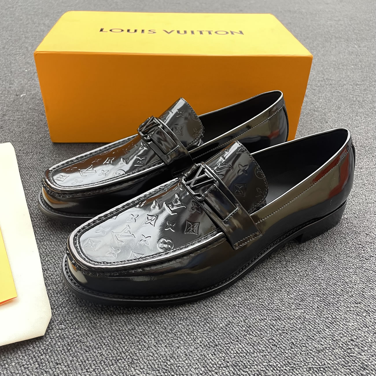Louis Vuitton Spring Summer 2023 Major Loafers (2) - www.newkick.org Louis Vuitton Spring Summer 2023 Major Loafers (2) - www.newkick.org