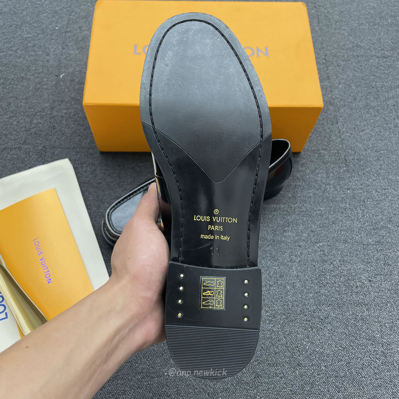 Louis Vuitton Spring Summer 2023 Major Loafers (5) - www.newkick.org Louis Vuitton Spring Summer 2023 Major Loafers (5) - www.newkick.org