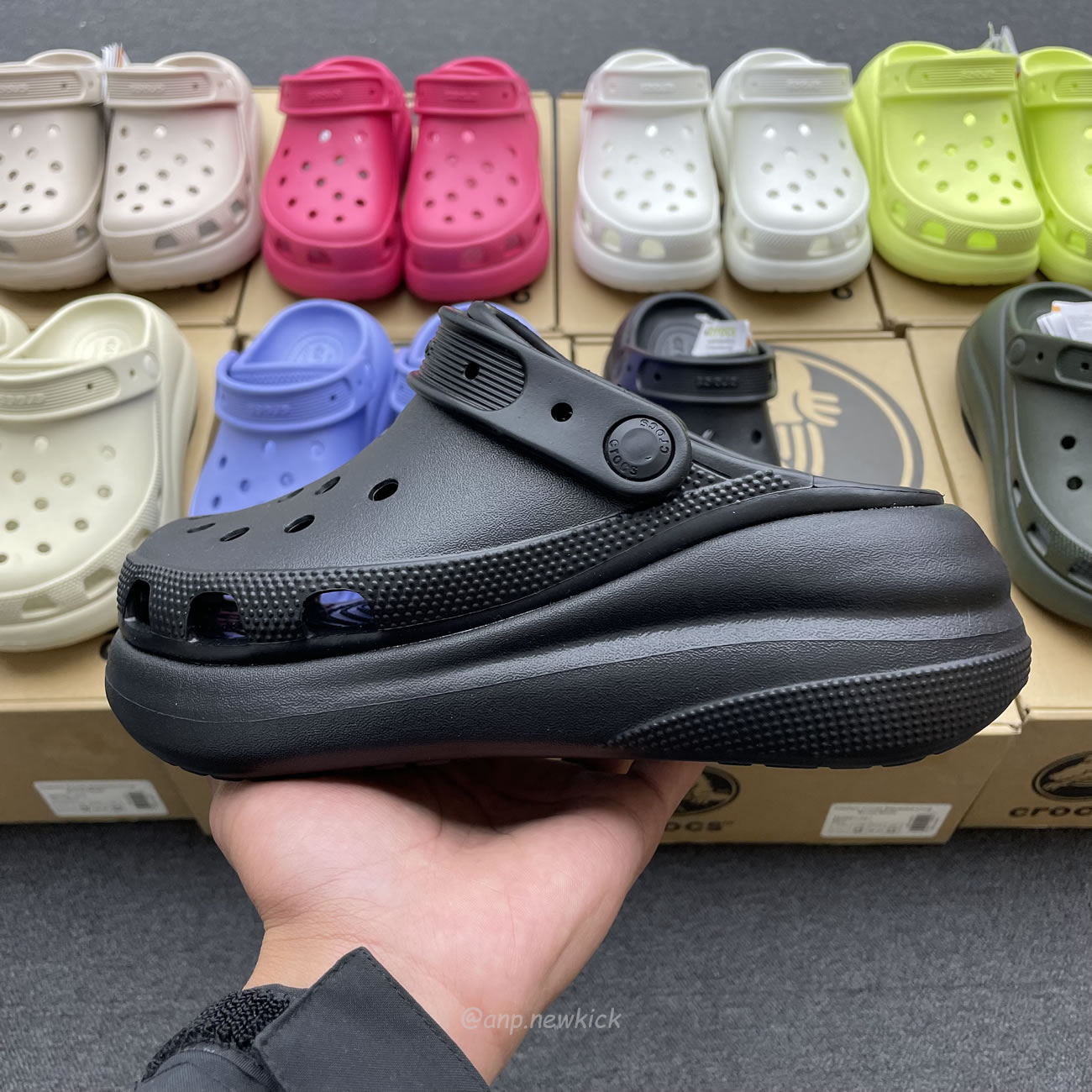 Crocs Classic Crush Clog Bone Multi Black White Green Blue Grey Red Green Dark Green Brown 207521 (22) - www.newkick.vip Crocs Classic Crush Clog Bone Multi Black White Green Blue Grey Red Green Dark Green Brown 207521 (22) - www.newkick.vip