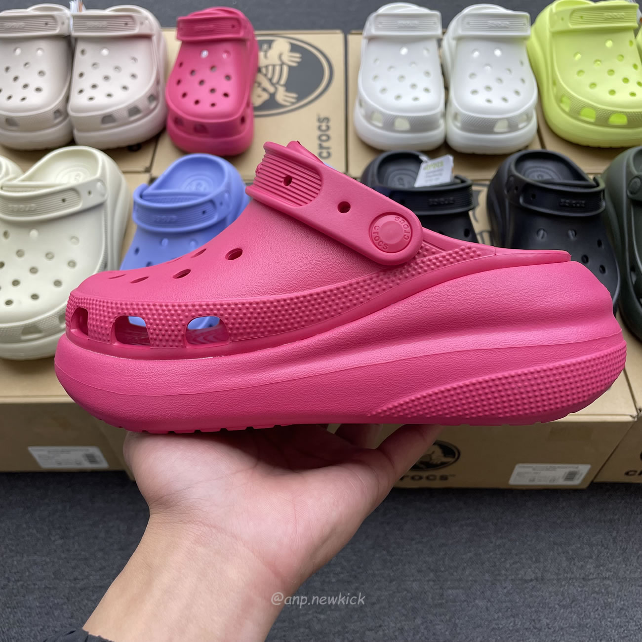 Crocs Classic Crush Clog Bone Multi Black White Green Blue Grey Red Green Dark Green Brown 207521 (6) - www.newkick.vip Crocs Classic Crush Clog Bone Multi Black White Green Blue Grey Red Green Dark Green Brown 207521 (6) - www.newkick.vip