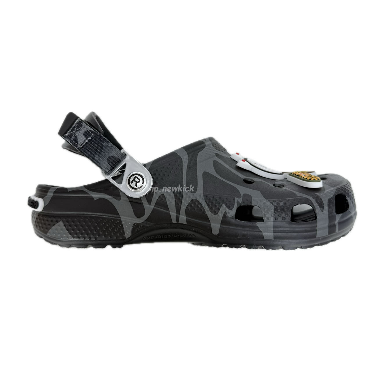 Crocs Classic Clog A Bathing Ape Abc Camo Blue Green Pink Black 209627 4tb (8) - www.newkick.org Crocs Classic Clog A Bathing Ape Abc Camo Blue Green Pink Black 209627 4tb (8) - www.newkick.org