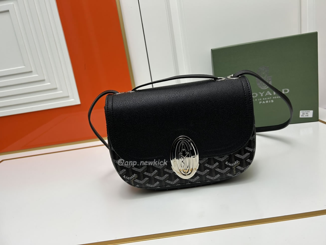Goyard 233 Messenger Bag 17 Cm X 8 Cm X 25 Cm (13) - www.newkick.org Goyard 233 Messenger Bag 17 Cm X 8 Cm X 25 Cm (13) - www.newkick.org
